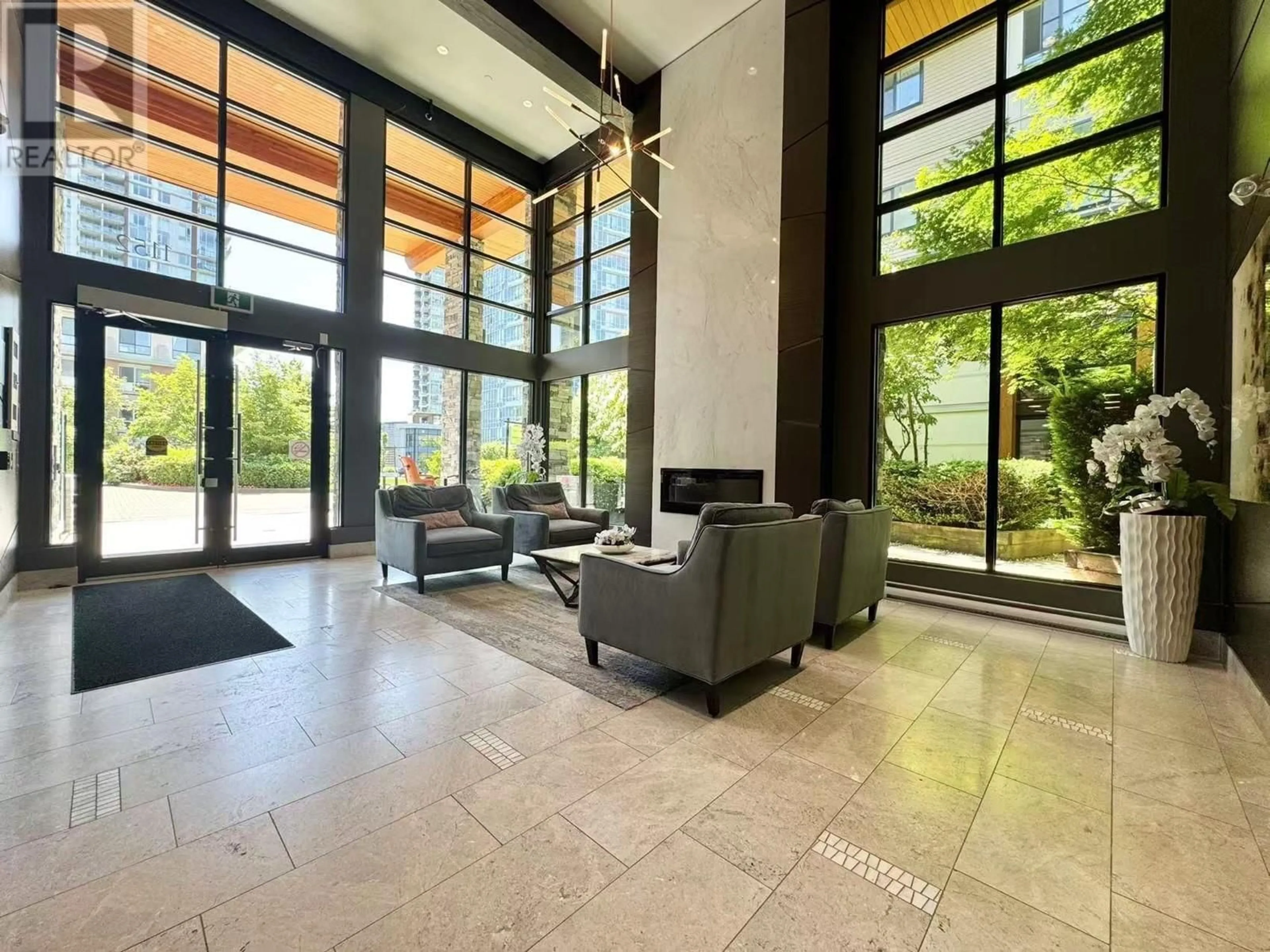 Lobby for 114 - 1152 WINDSOR MEWS, Coquitlam British Columbia V3B0N1
