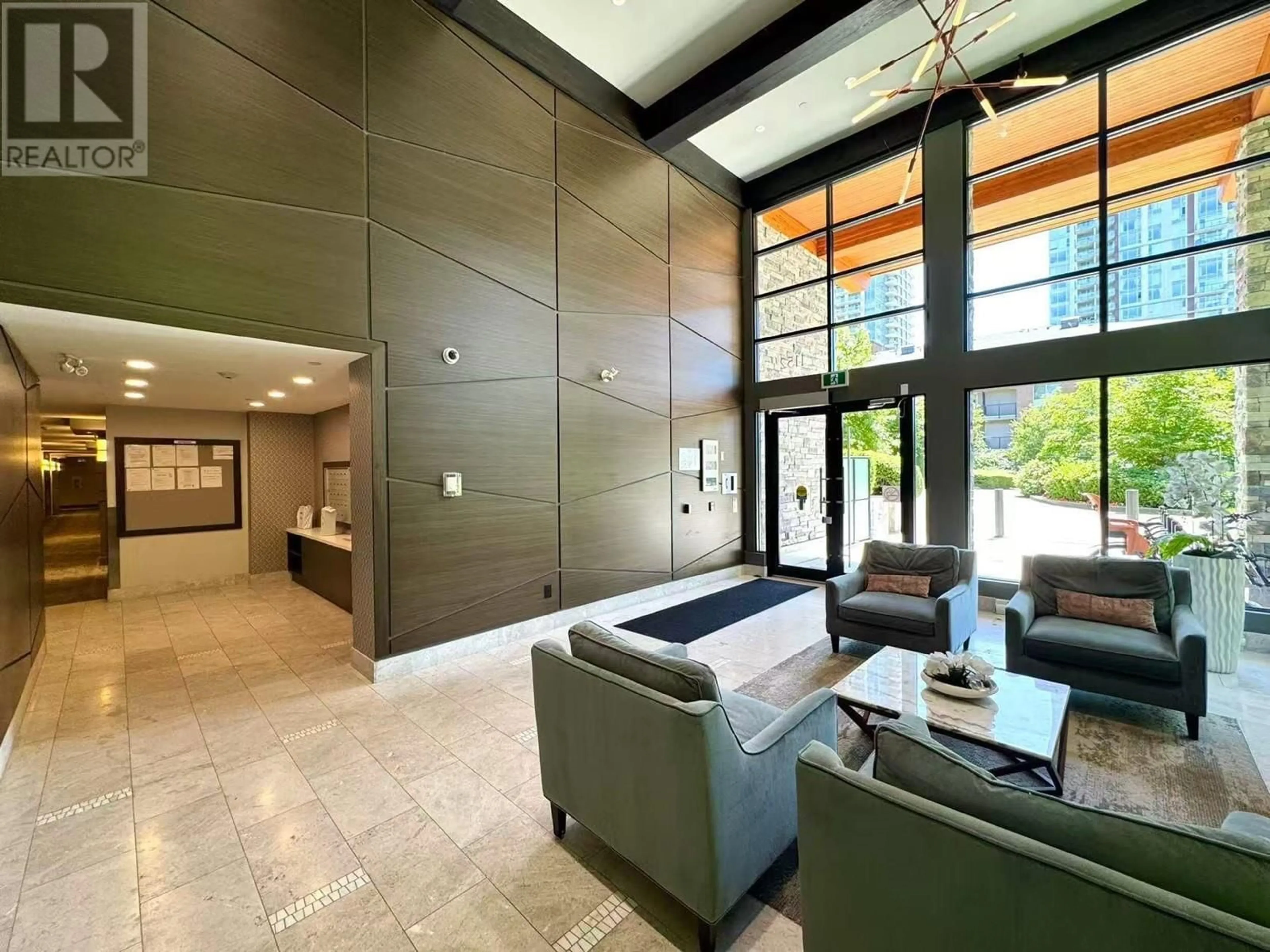 Lobby for 114 - 1152 WINDSOR MEWS, Coquitlam British Columbia V3B0N1
