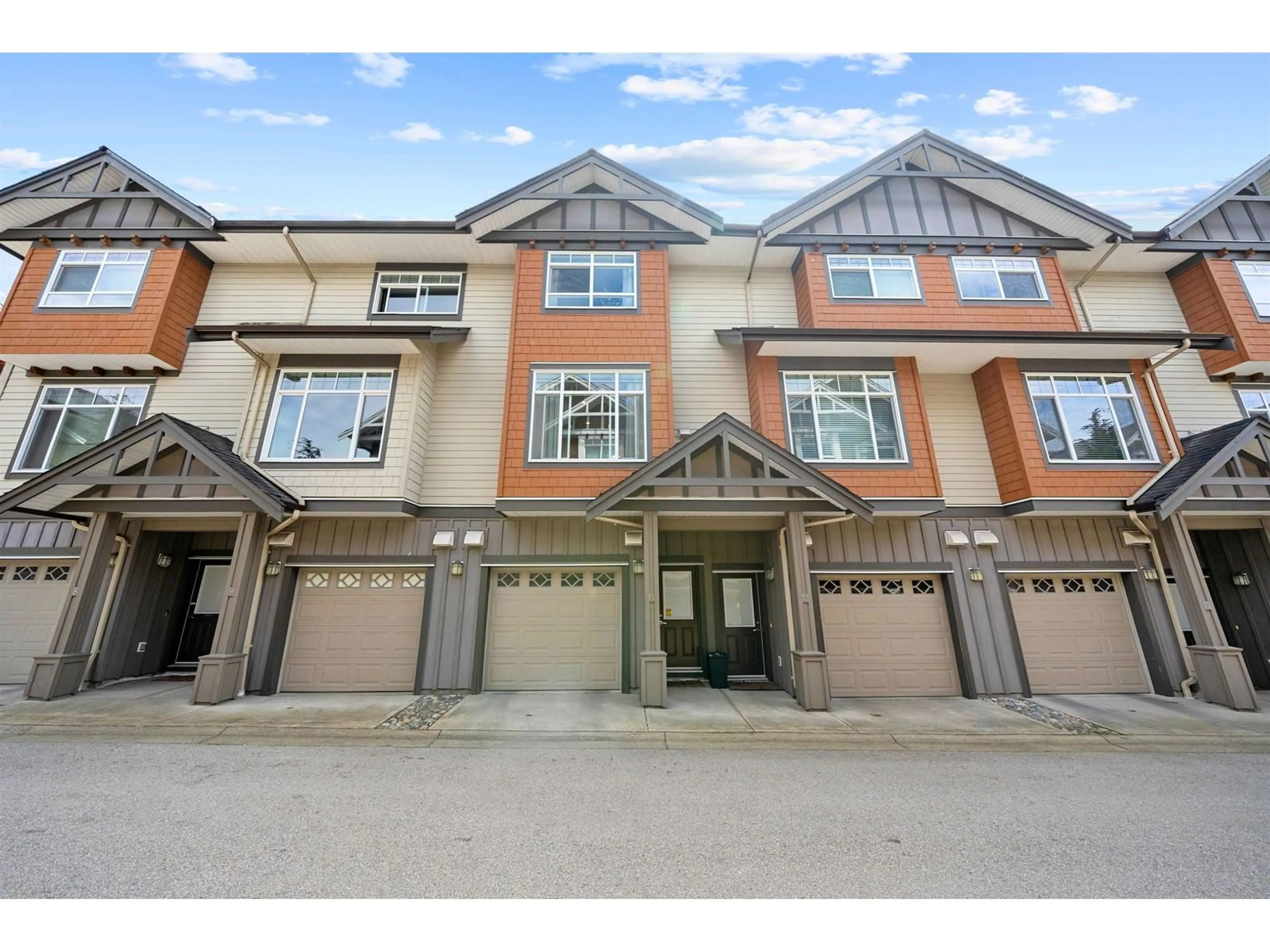 A pic from outside/outdoor area/front of a property/back of a property/a pic from drone, street for 10 - 2979 156, Surrey British Columbia V3Z8V8