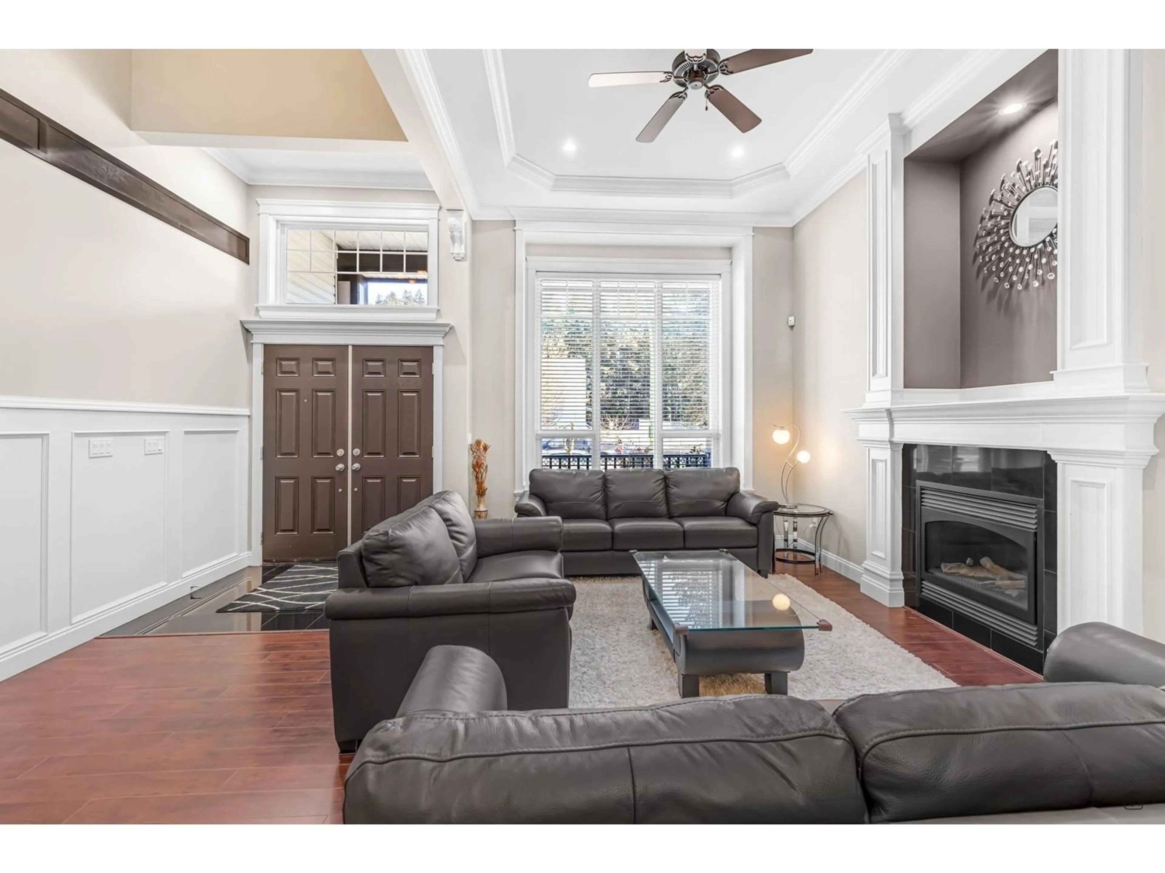 Living room with furniture, unknown for 5963 125, Surrey British Columbia V3X1X2
