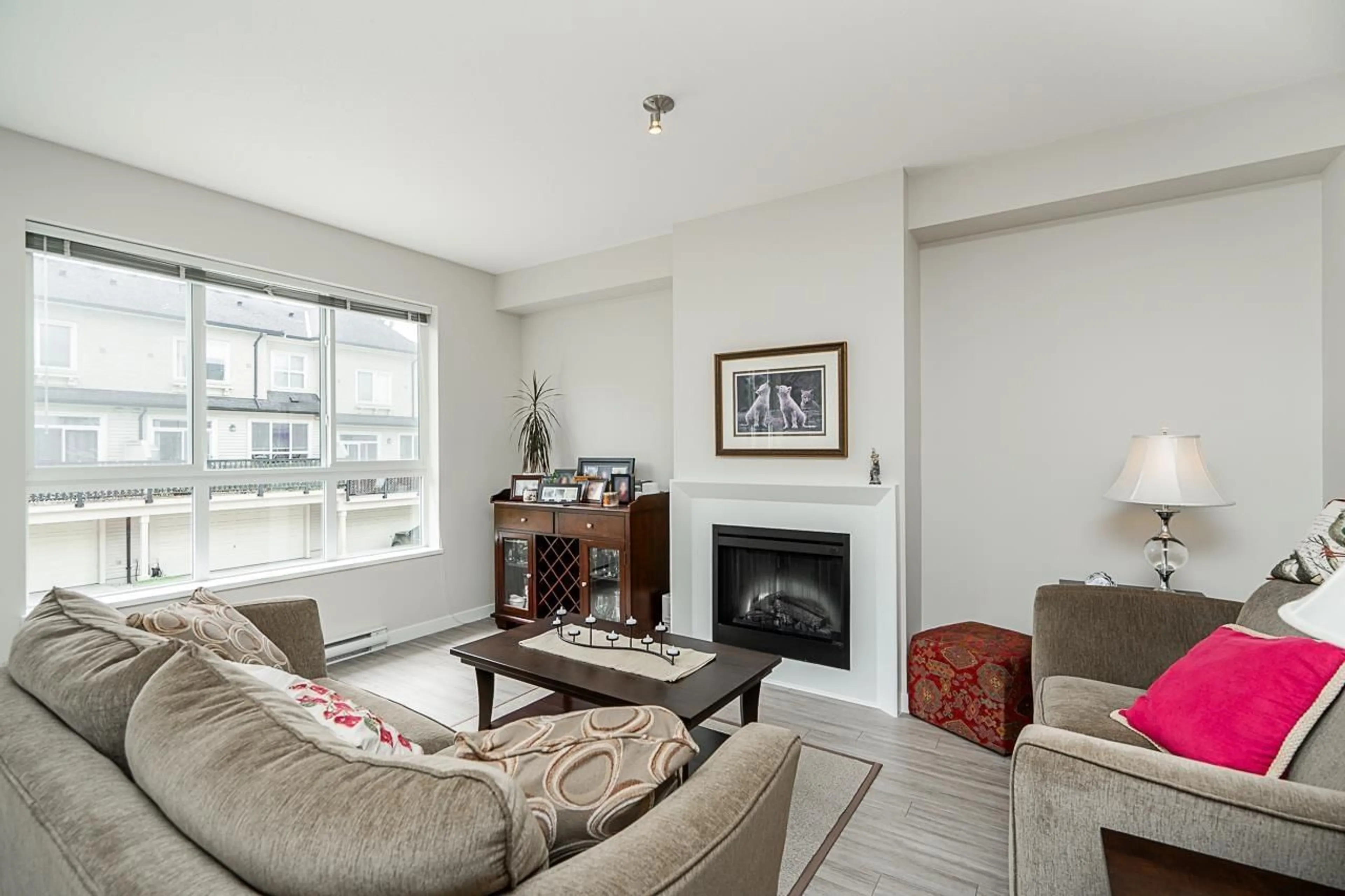Living room with furniture, unknown for 89 - 10489 DELSOM, Delta British Columbia V4C0B9