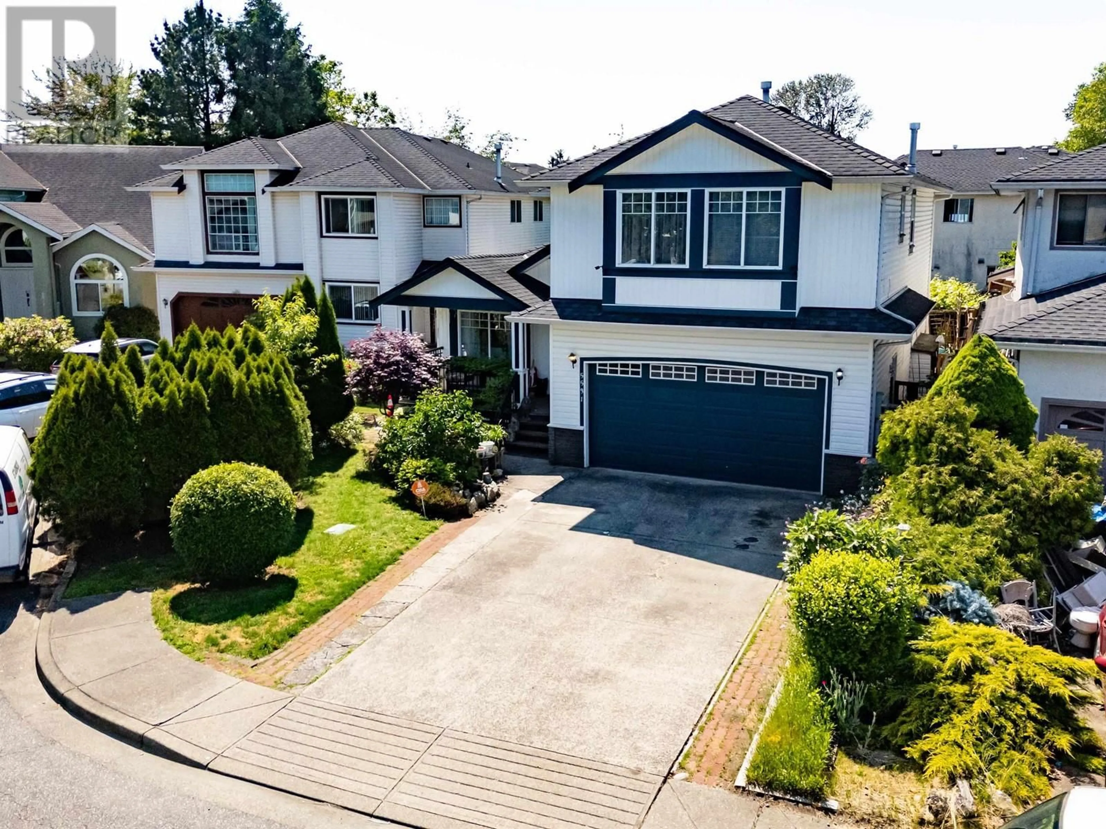 A pic from outside/outdoor area/front of a property/back of a property/a pic from drone, street for 5531 GARRATT COURT, Richmond British Columbia V6V2P4