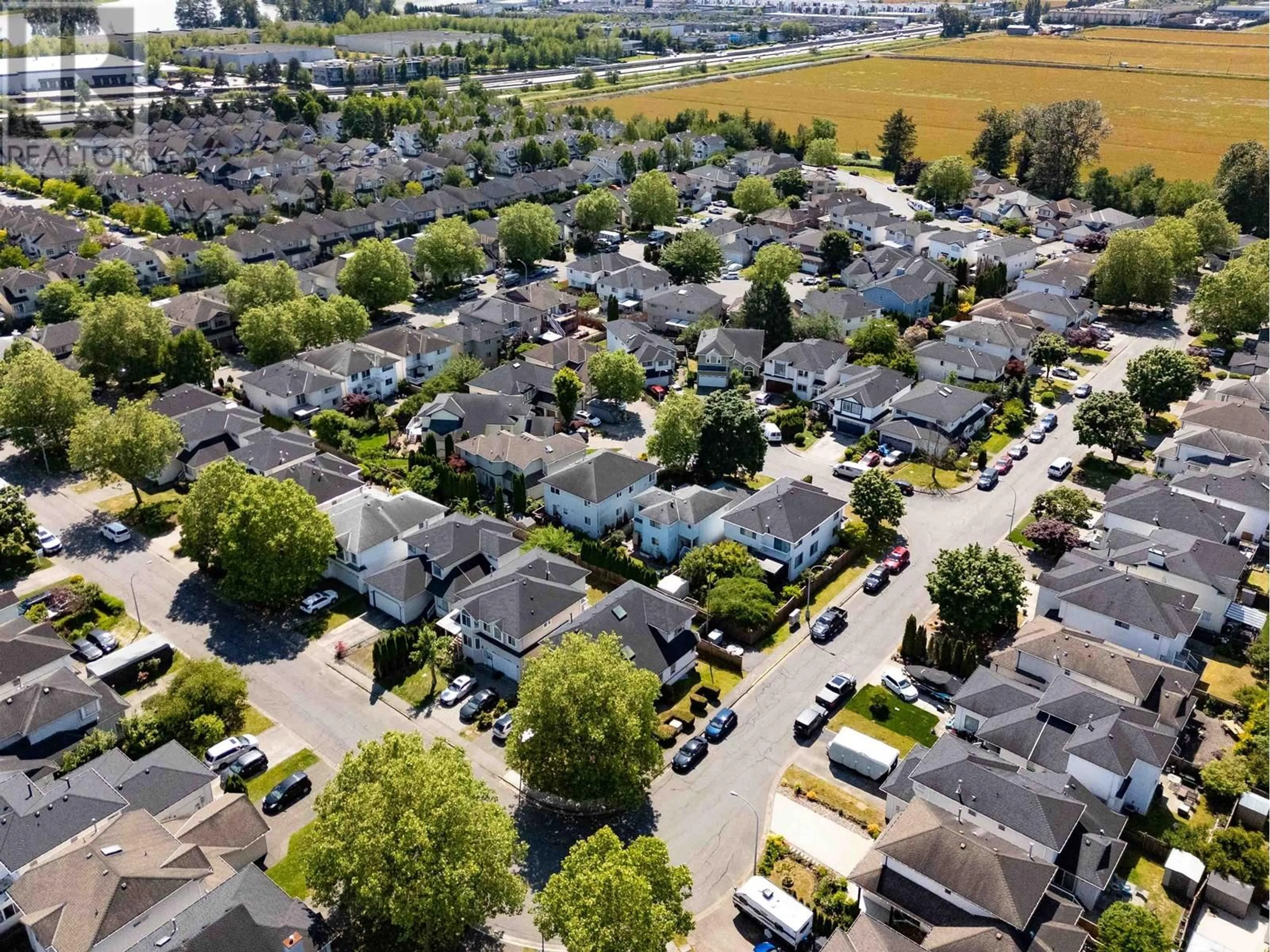 A pic from outside/outdoor area/front of a property/back of a property/a pic from drone, street for 5531 GARRATT COURT, Richmond British Columbia V6V2P4