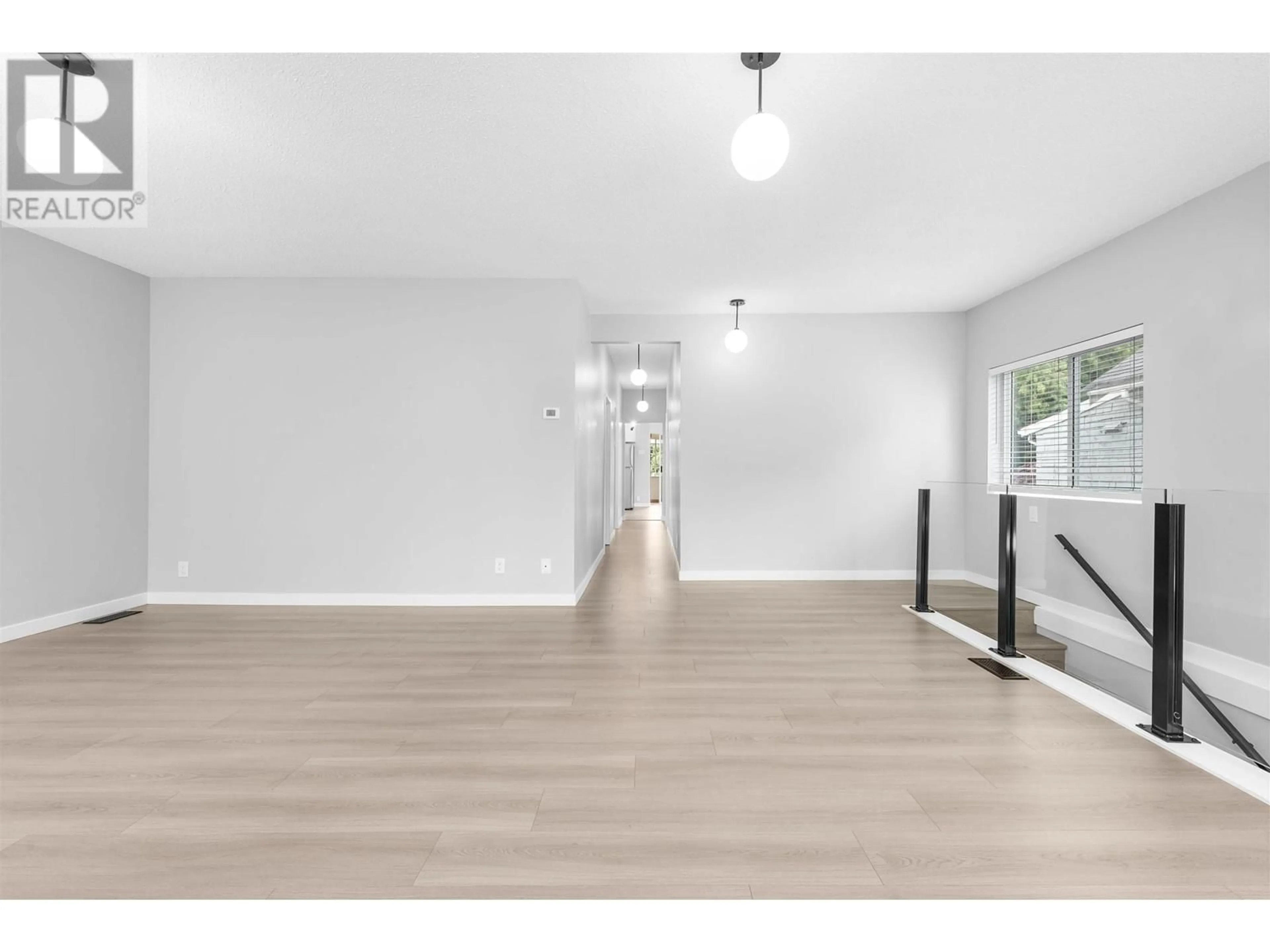 Unknown for 2062 35TH AVENUE, Vancouver British Columbia V5P1B9