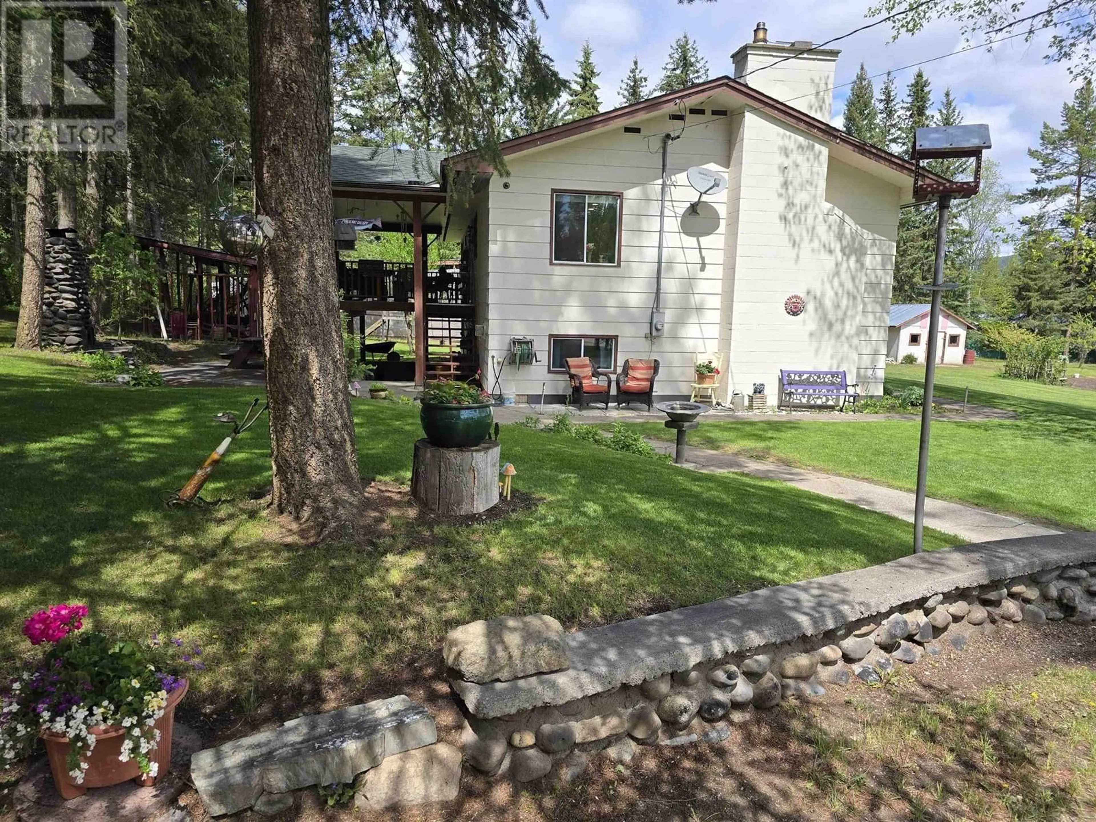 A pic from outside/outdoor area/front of a property/back of a property/a pic from drone, unknown for 2713 BUDD ROAD, Quesnel British Columbia V2J6L3