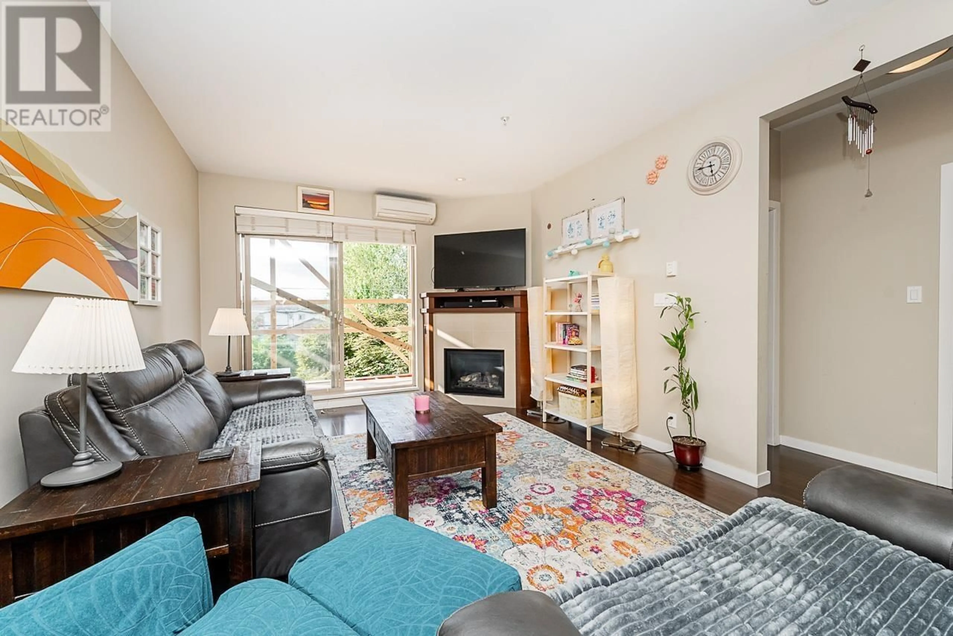 Living room with furniture, unknown for 301 - 288 HAMPTON STREET, New Westminster British Columbia V3M5L9