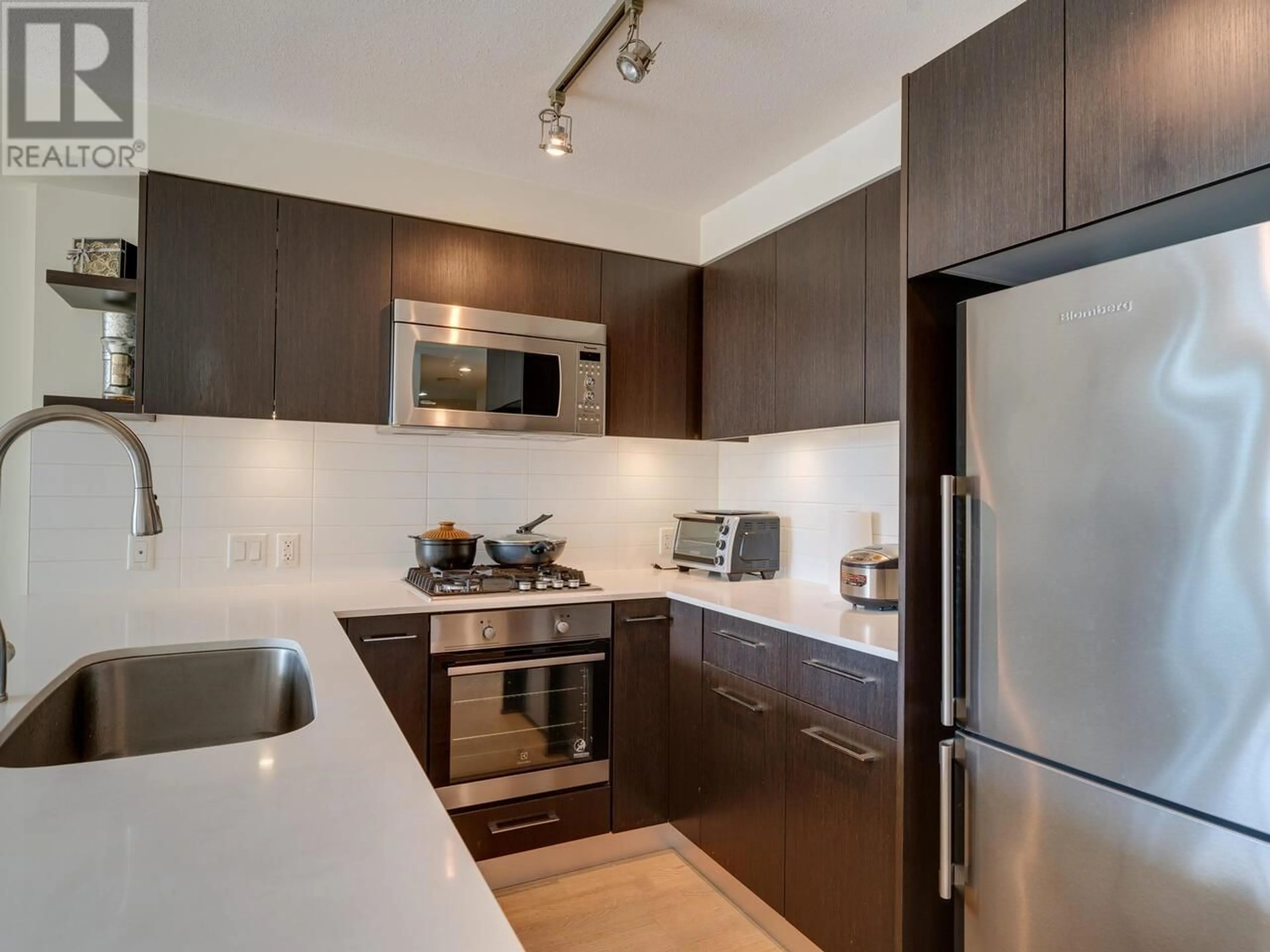 Standard kitchen, unknown for 301 - 7733 FIRBRIDGE WAY, Richmond British Columbia V6X0M7