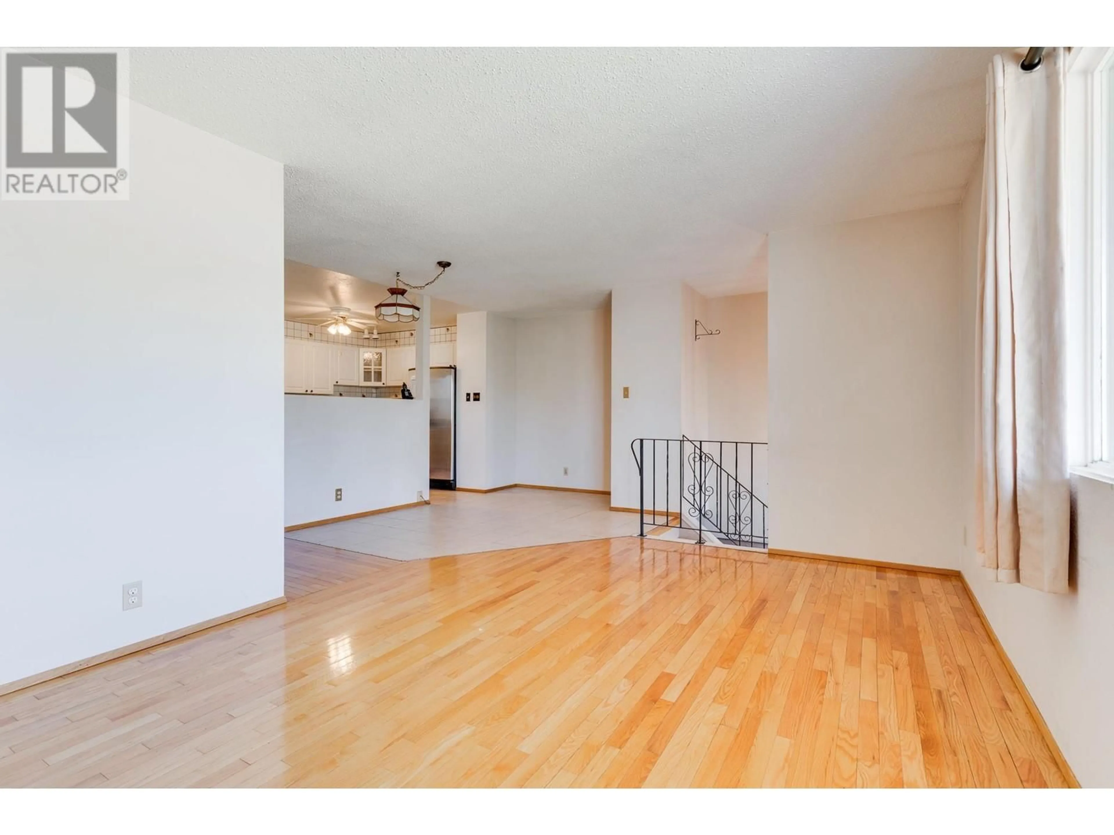 Unknown for 2304 VICTORIA STREET, Prince George British Columbia V2L4Z5