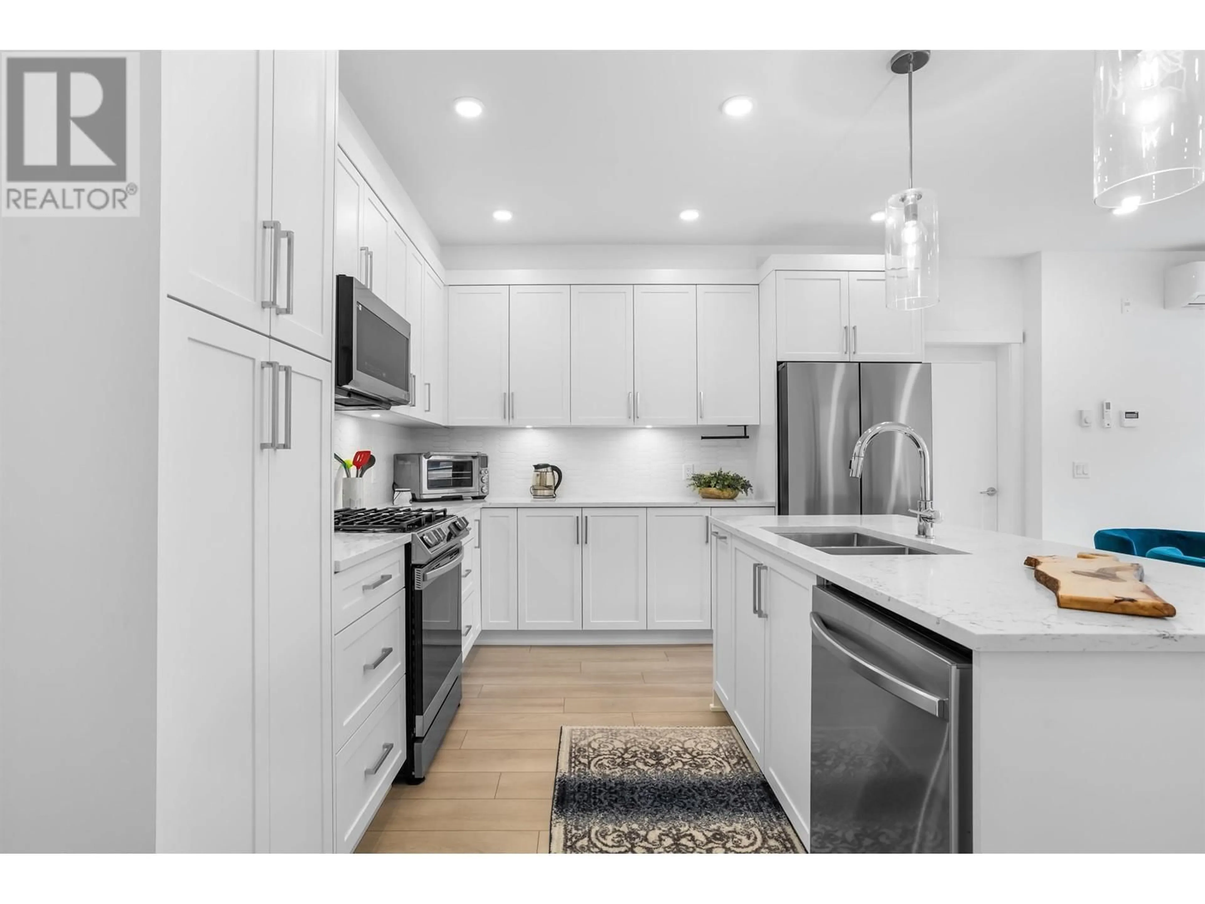 Open concept kitchen, unknown for 202 - 22633 SELKIRK AVENUE, Maple Ridge British Columbia V2X1C7