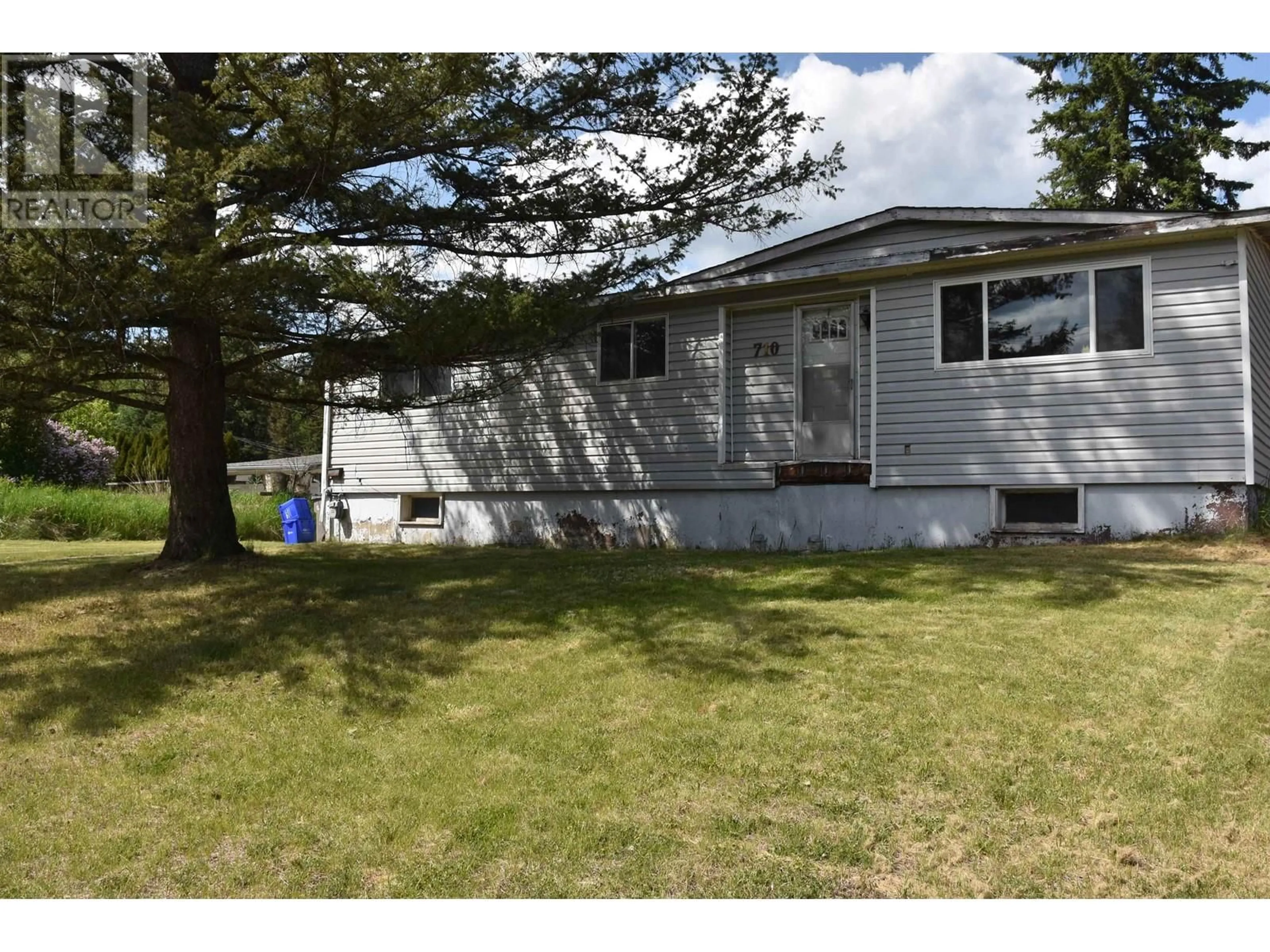 A pic from outside/outdoor area/front of a property/back of a property/a pic from drone, unknown for 710 BEAUBIEN STREET, Quesnel British Columbia V2J1S5