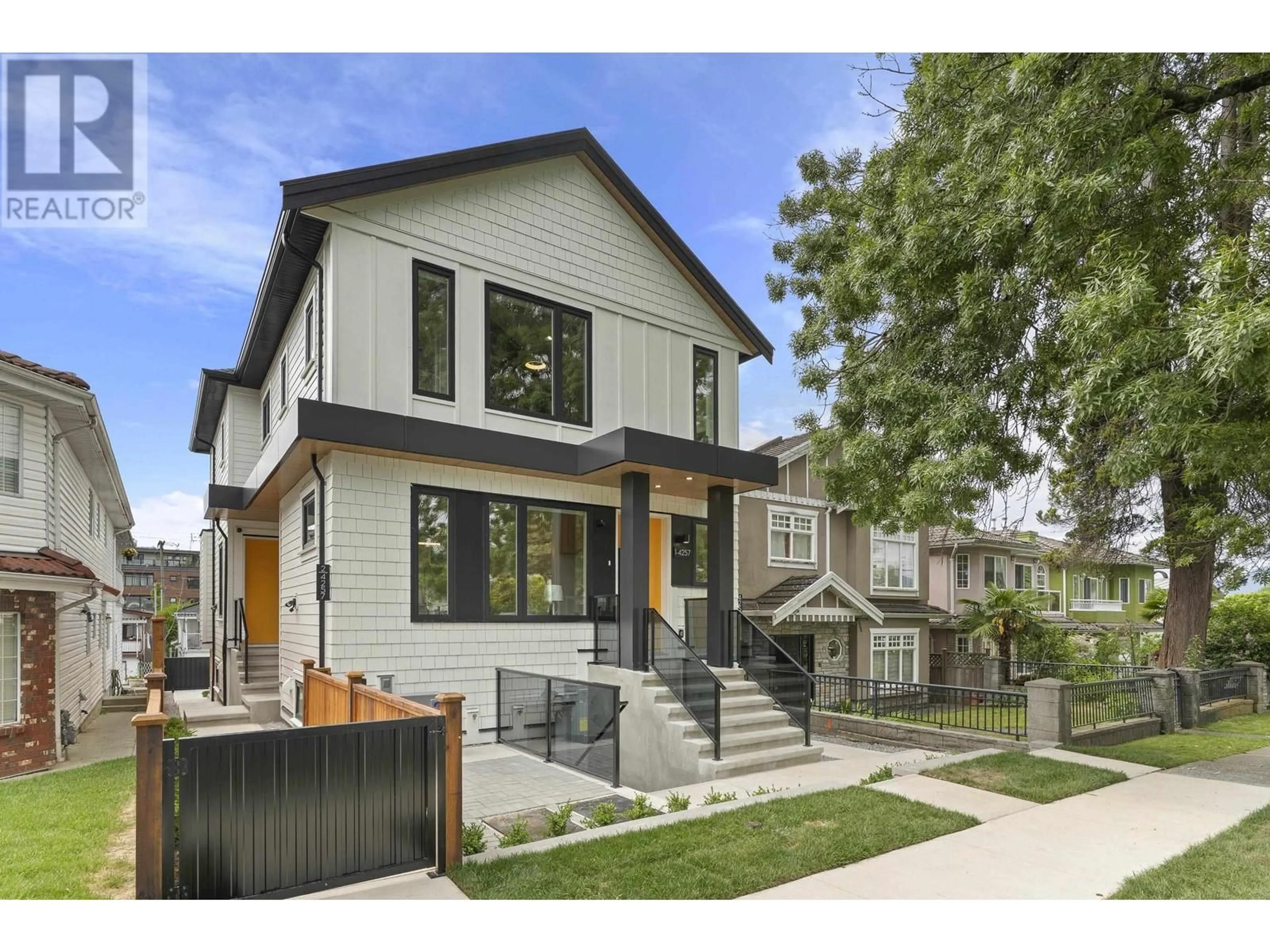 Home with brick exterior material, street for 2 - 4257 BEATRICE STREET, Vancouver British Columbia V5N4H9