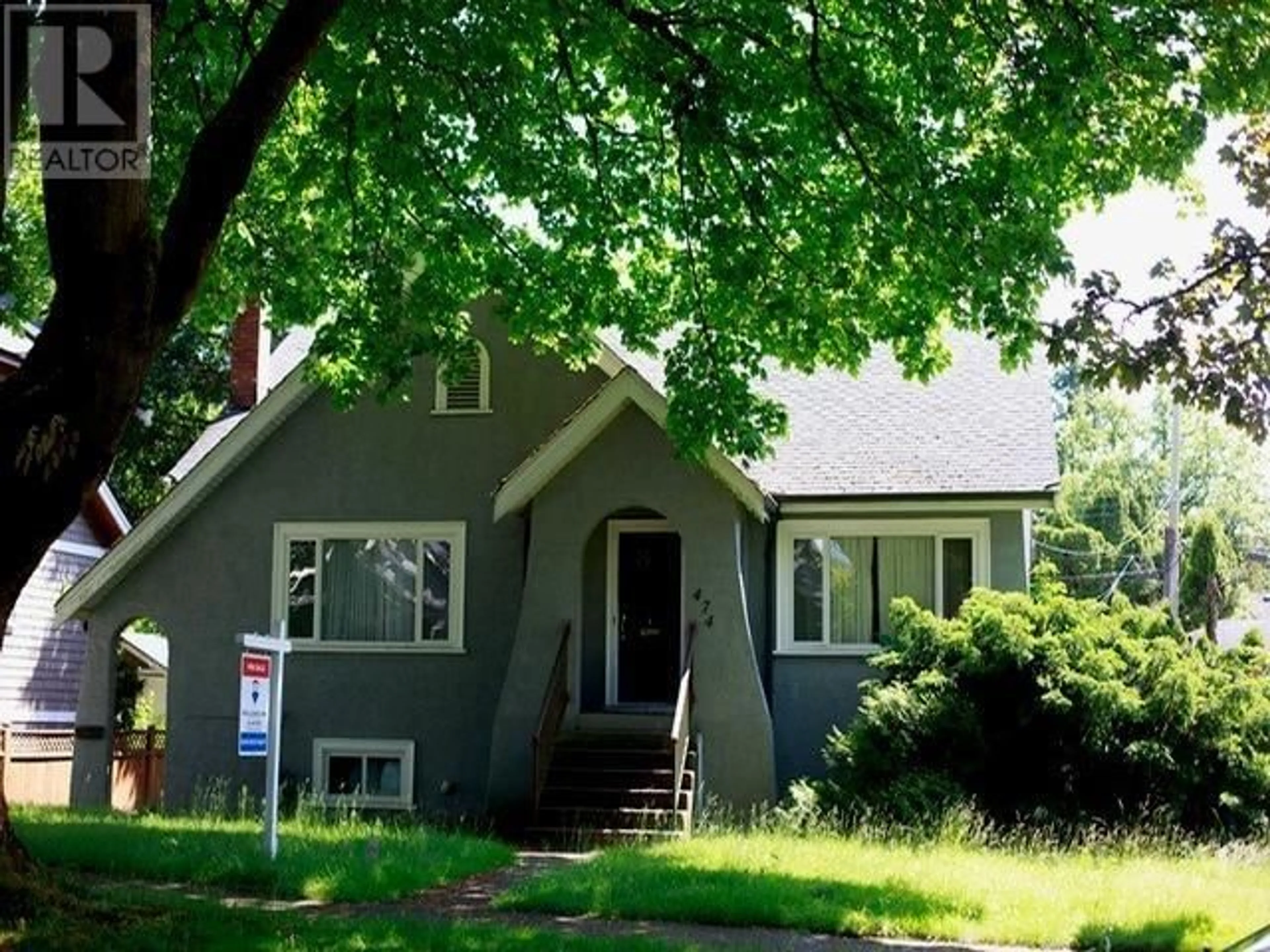 Home with vinyl exterior material, street for 474 21ST AVENUE, Vancouver British Columbia V5Y2E7