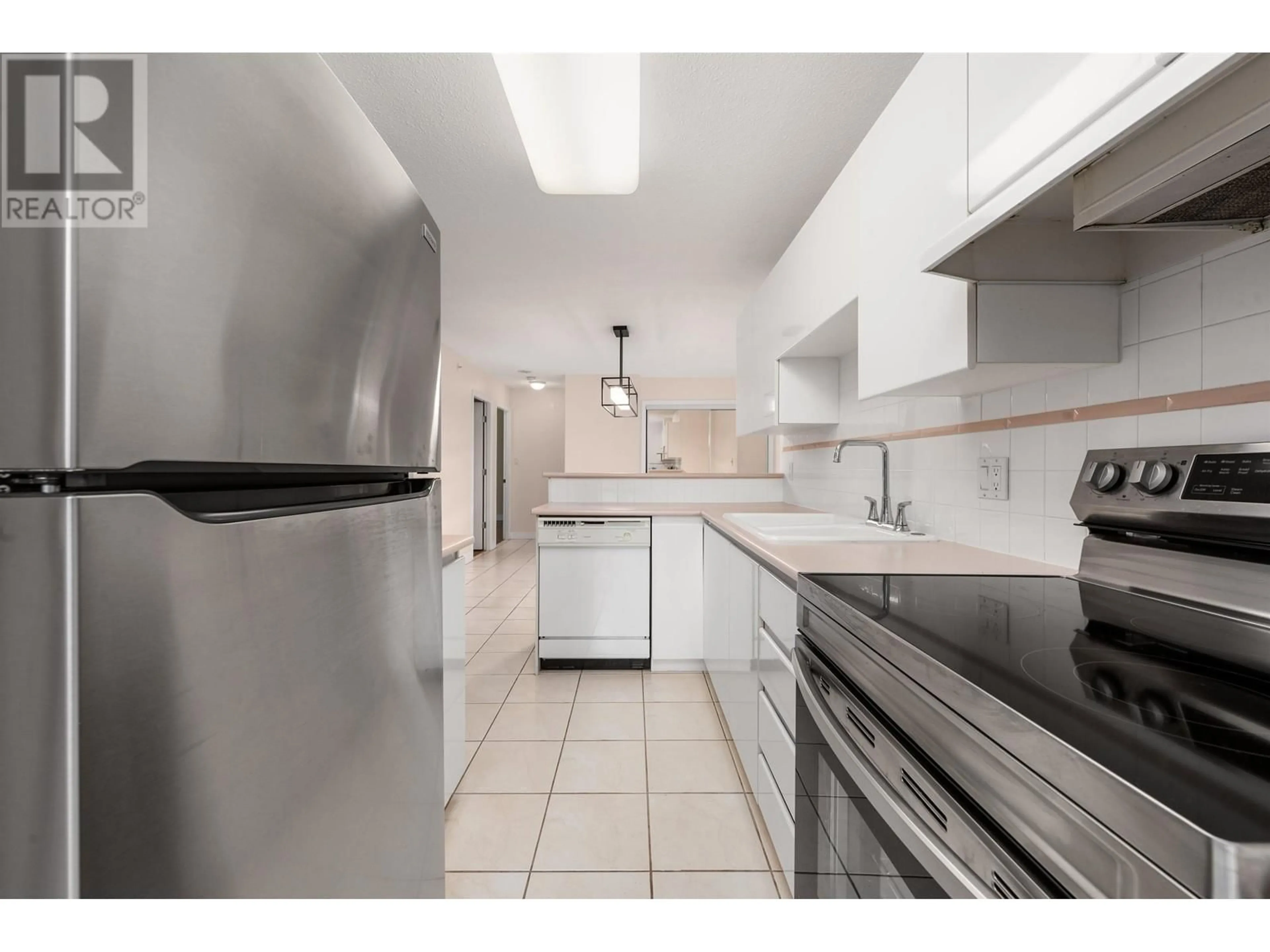 Standard kitchen, ceramic/tile floor for 306 - 6622 SOUTHOAKS CRESCENT, Burnaby British Columbia V5E4K2