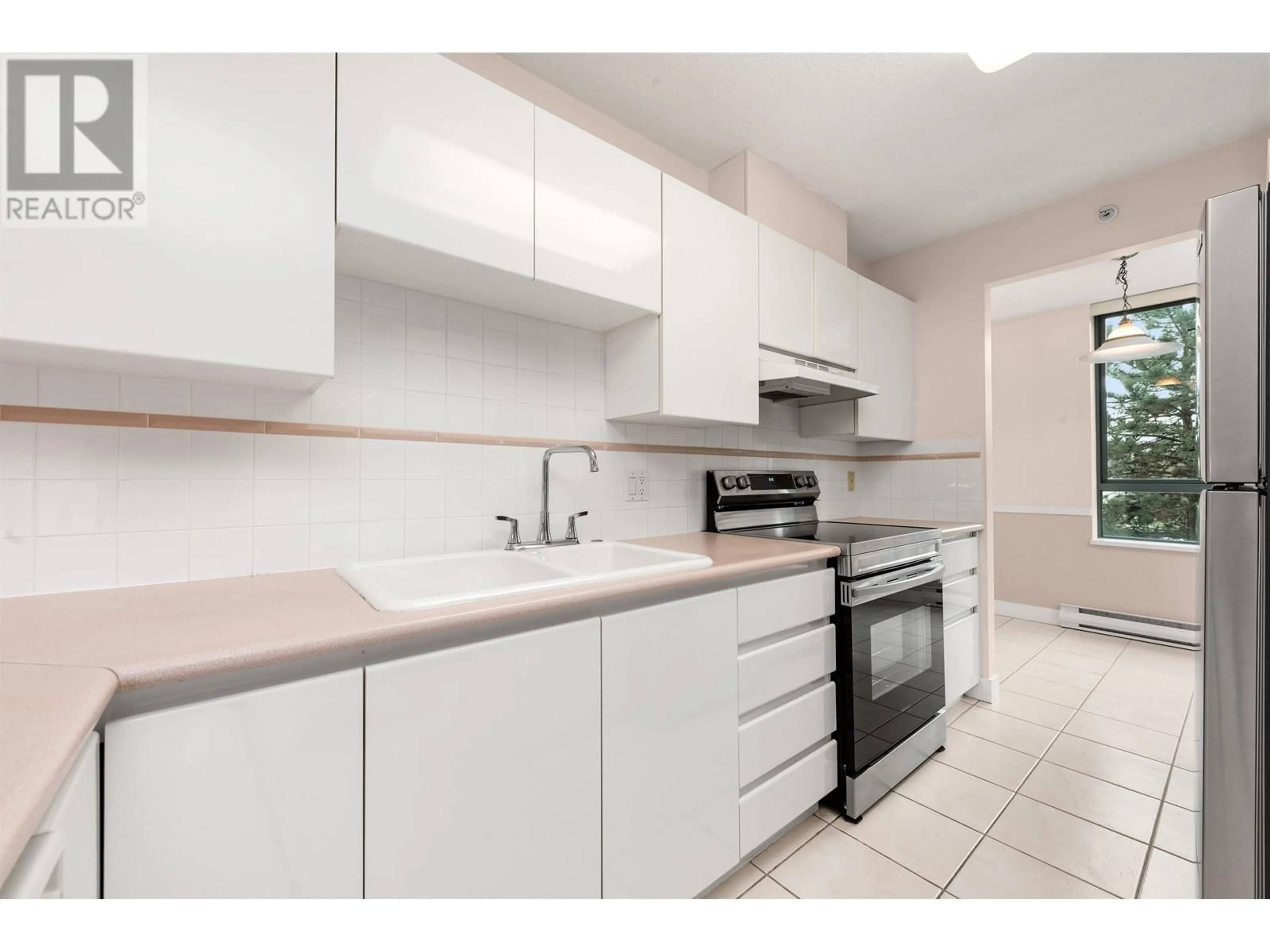 Standard kitchen, ceramic/tile floor for 306 - 6622 SOUTHOAKS CRESCENT, Burnaby British Columbia V5E4K2