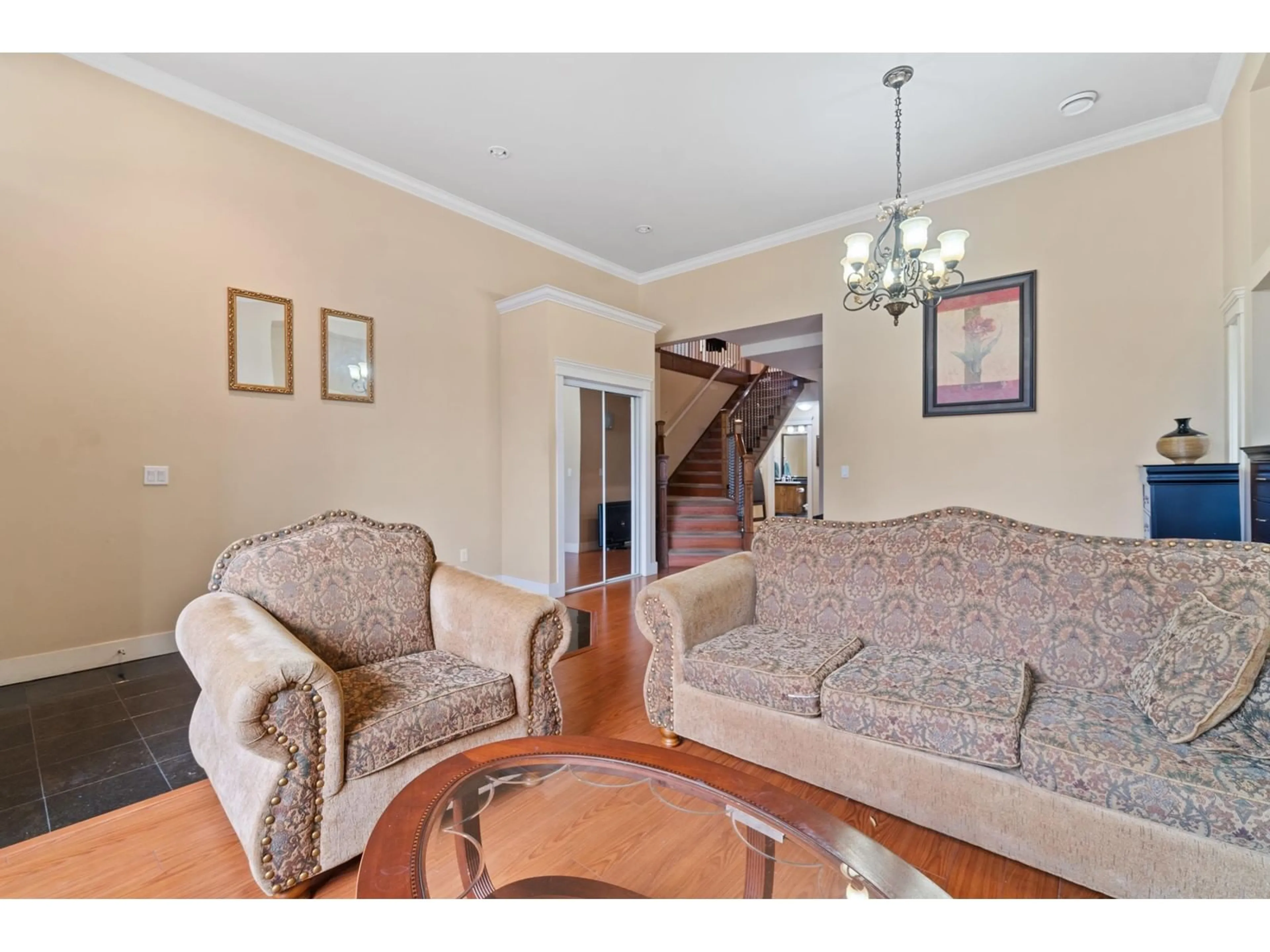 Living room with furniture, unknown for 7093 126 STREET, Surrey British Columbia V3W4A8