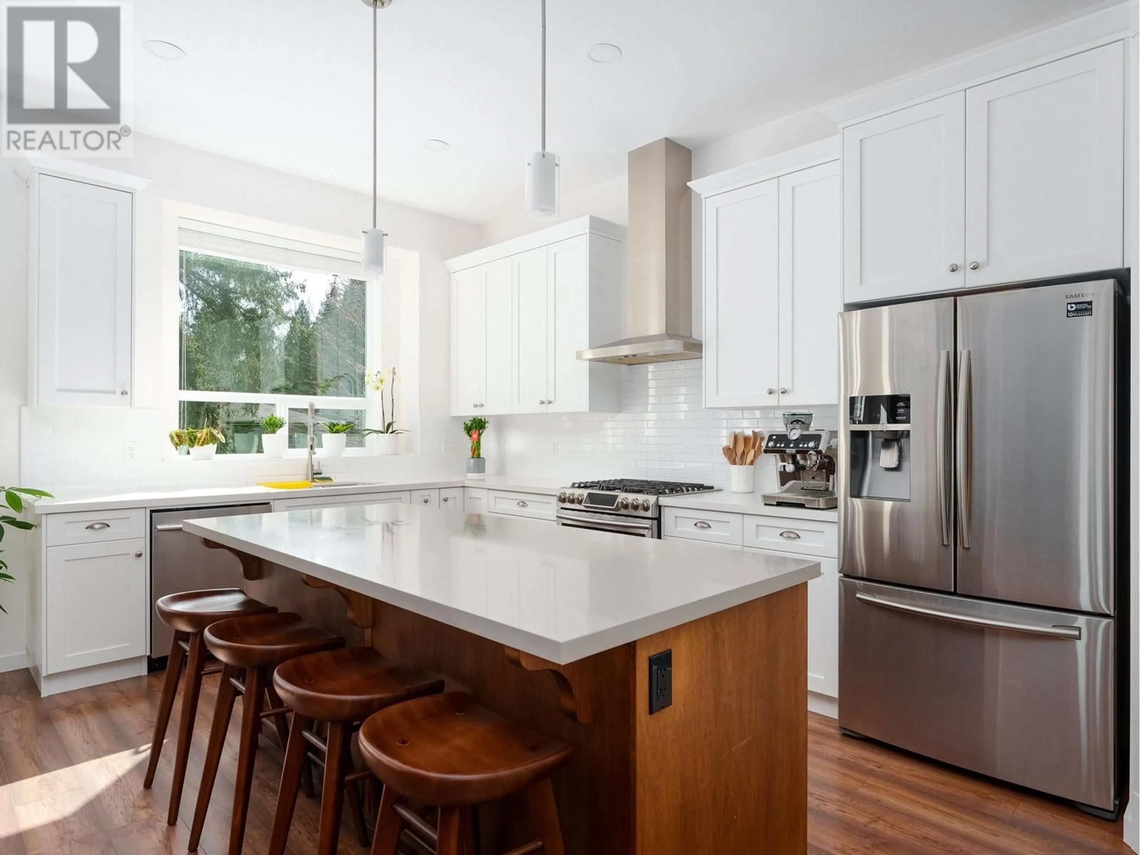 Contemporary kitchen, unknown for 24022 127B AVENUE, Maple Ridge British Columbia V4R0G7