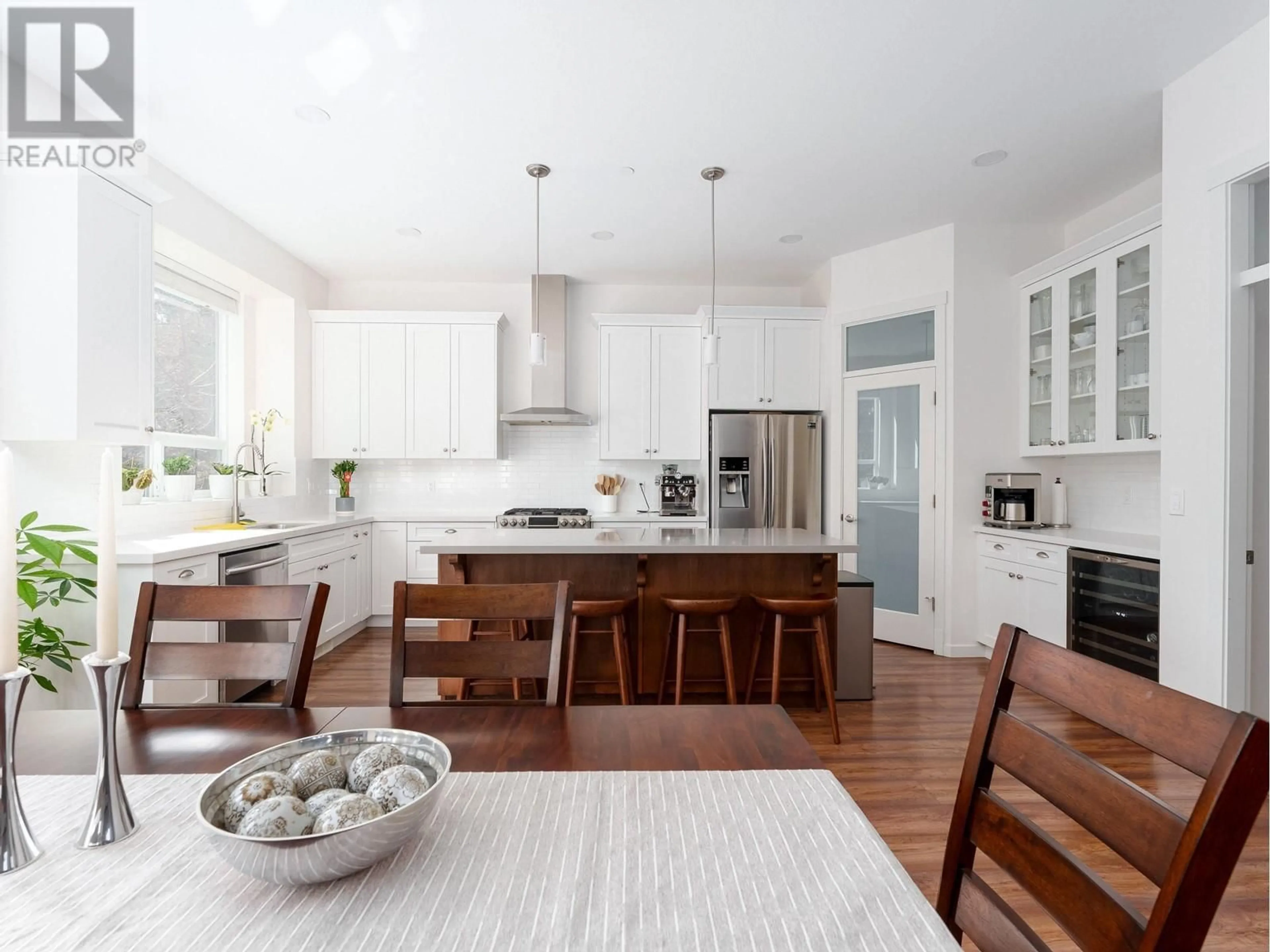Open concept kitchen, wood/laminate floor for 24022 127B AVENUE, Maple Ridge British Columbia V4R0G7