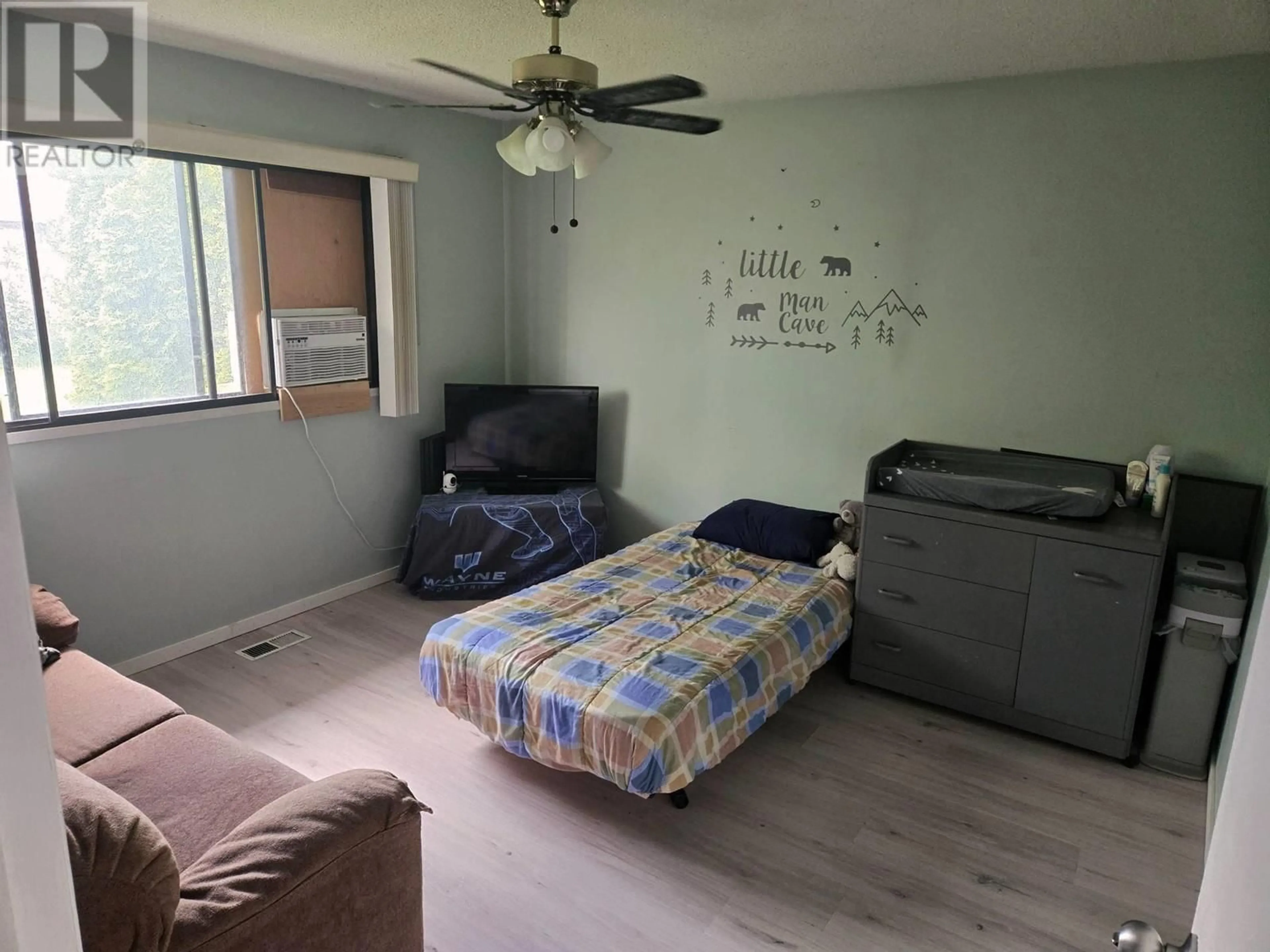 A pic of a room for 220 LITZENBURG CRESCENT, Williams Lake British Columbia V2G4G6