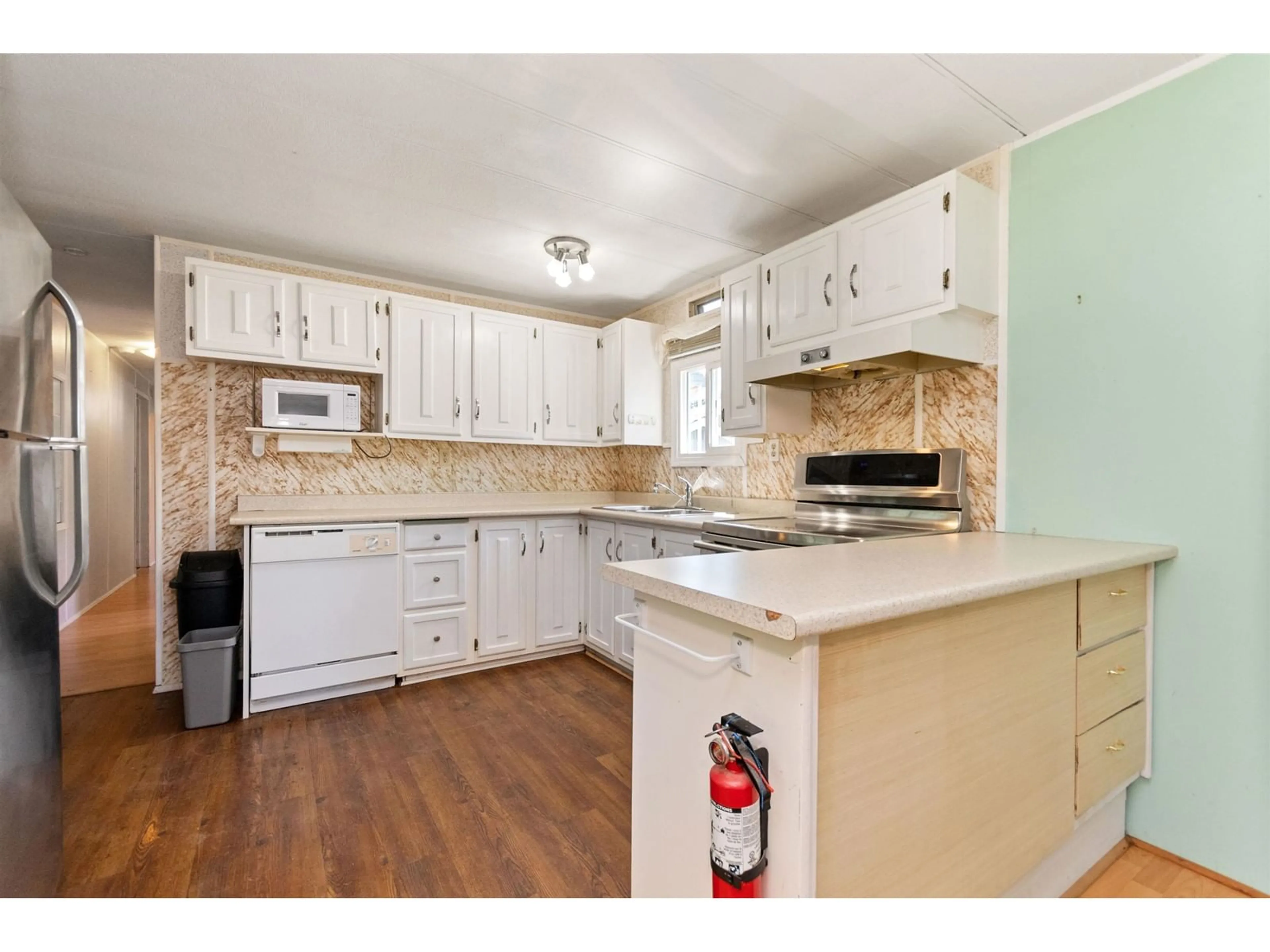 Standard kitchen, unknown for 66 - 6035 VEDDER ROAD, Chilliwack British Columbia V2R1E5