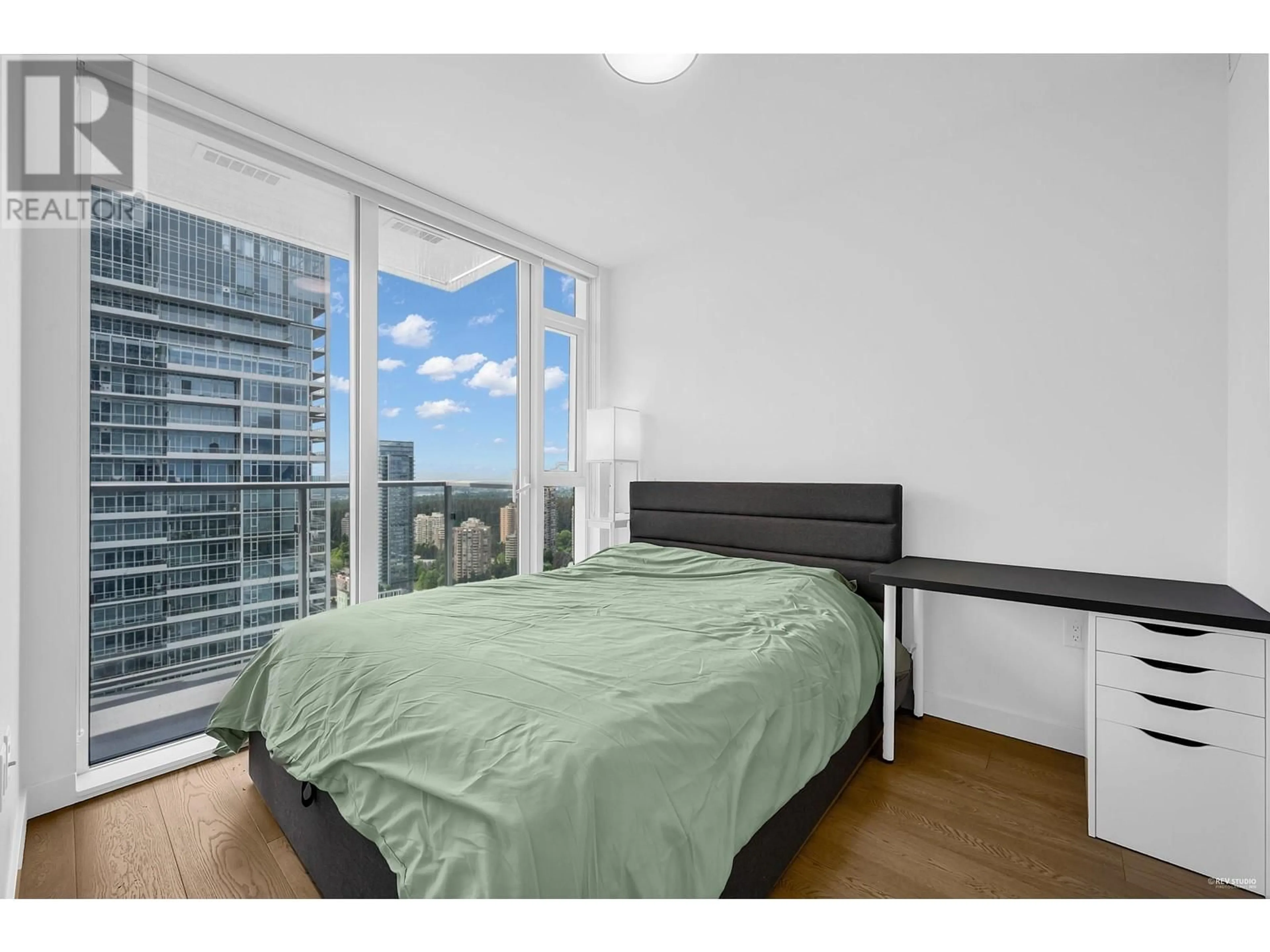 Bedroom with bed, unknown for 3403 - 6000 MCKAY AVENUE, Burnaby British Columbia V5H0K2