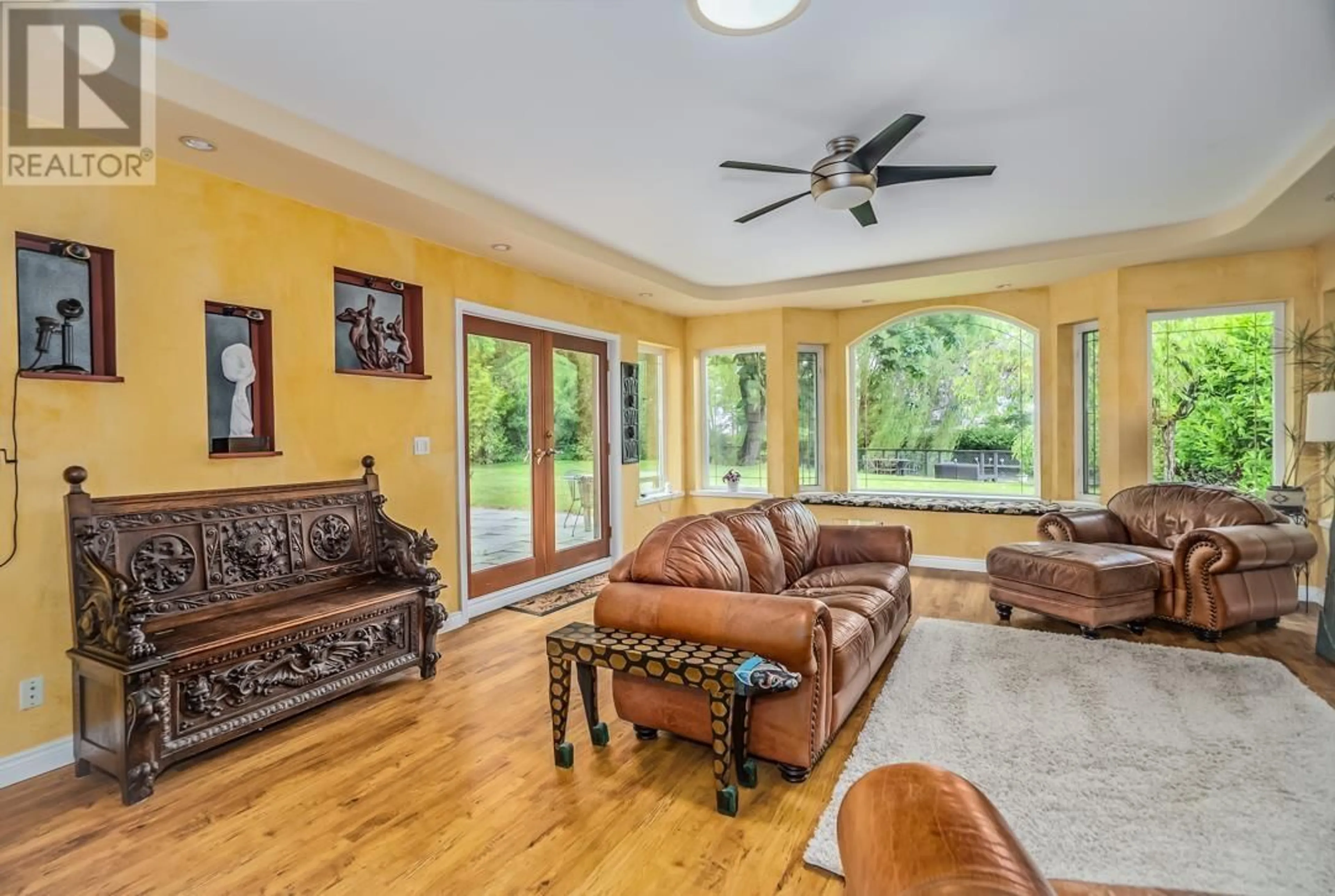 Living room with furniture, unknown for 5476 PATON DRIVE, Delta British Columbia V4K2G3