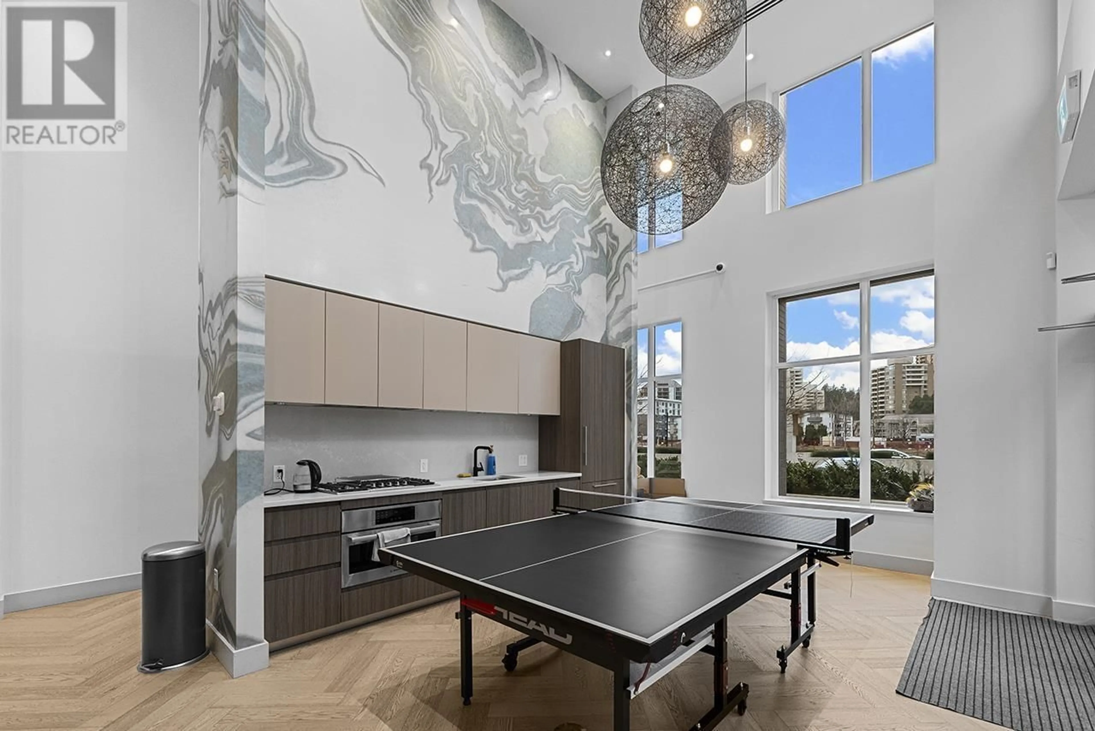 Unknown for 709 - 6463 SILVER AVENUE, Burnaby British Columbia V5H0K4
