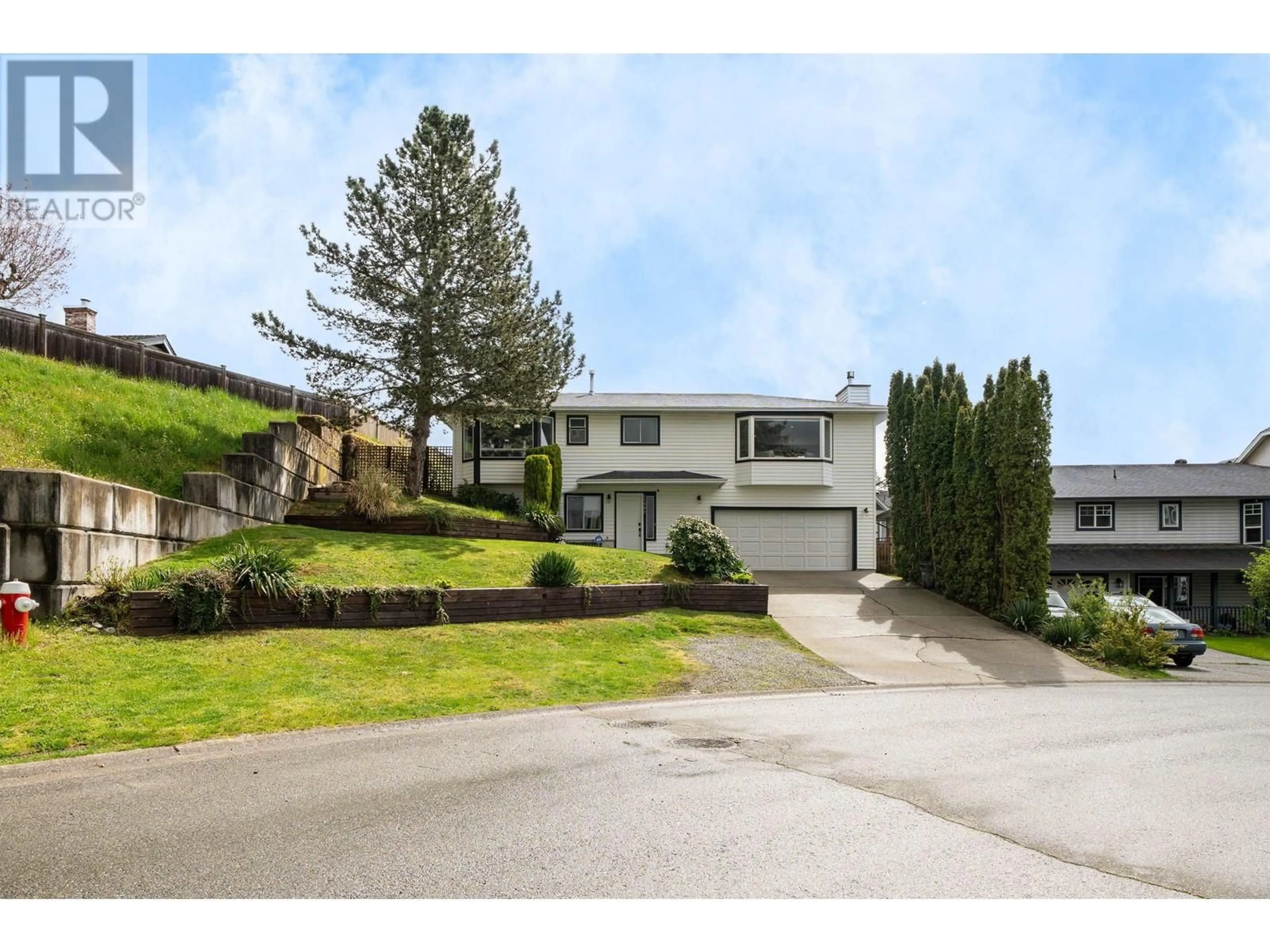 A pic from outside/outdoor area/front of a property/back of a property/a pic from drone, street for 11397 230 STREET, Maple Ridge British Columbia V2X0E9
