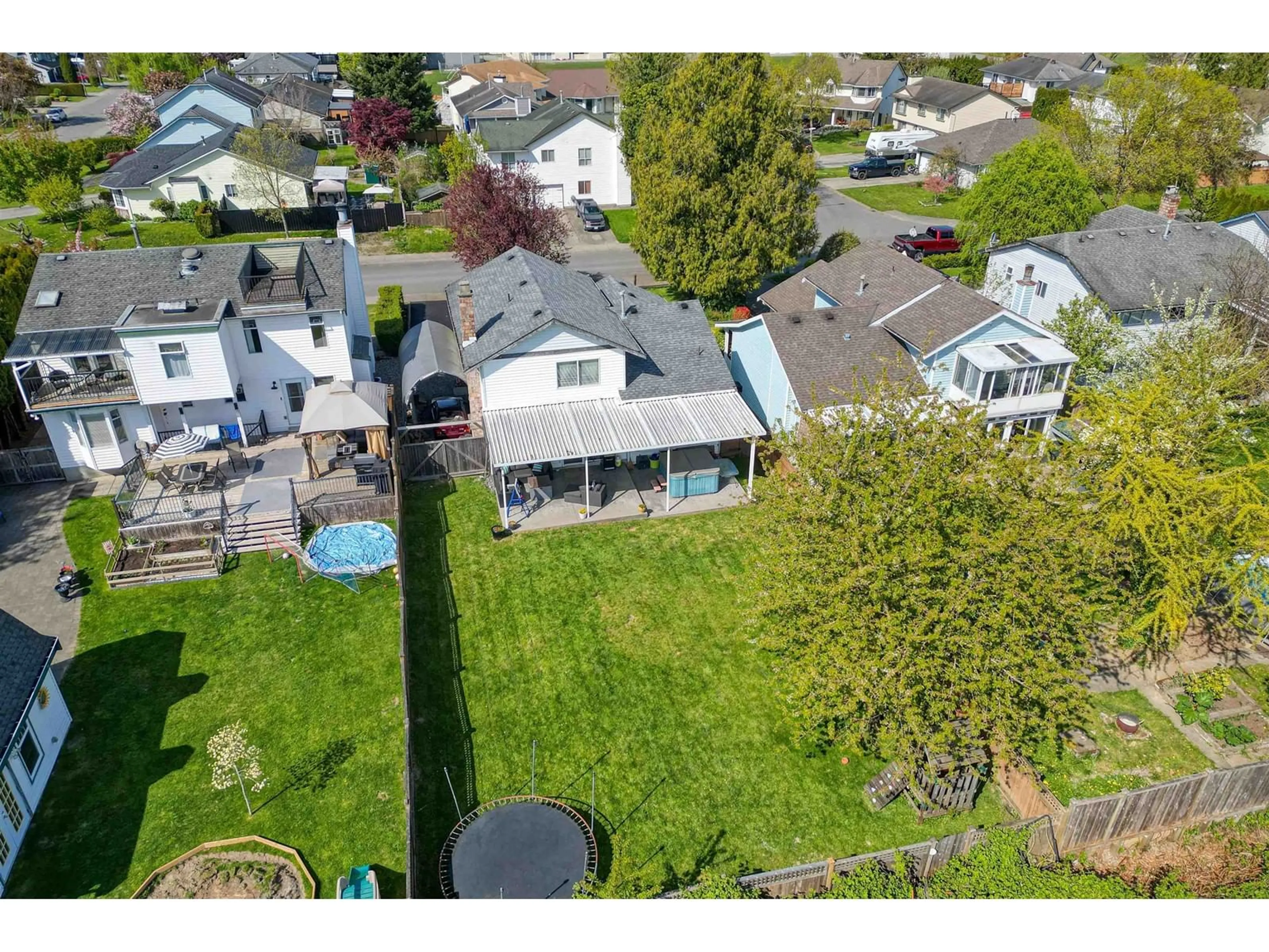 A pic from outside/outdoor area/front of a property/back of a property/a pic from drone, street for 27320 26B, Langley British Columbia V4W3K2