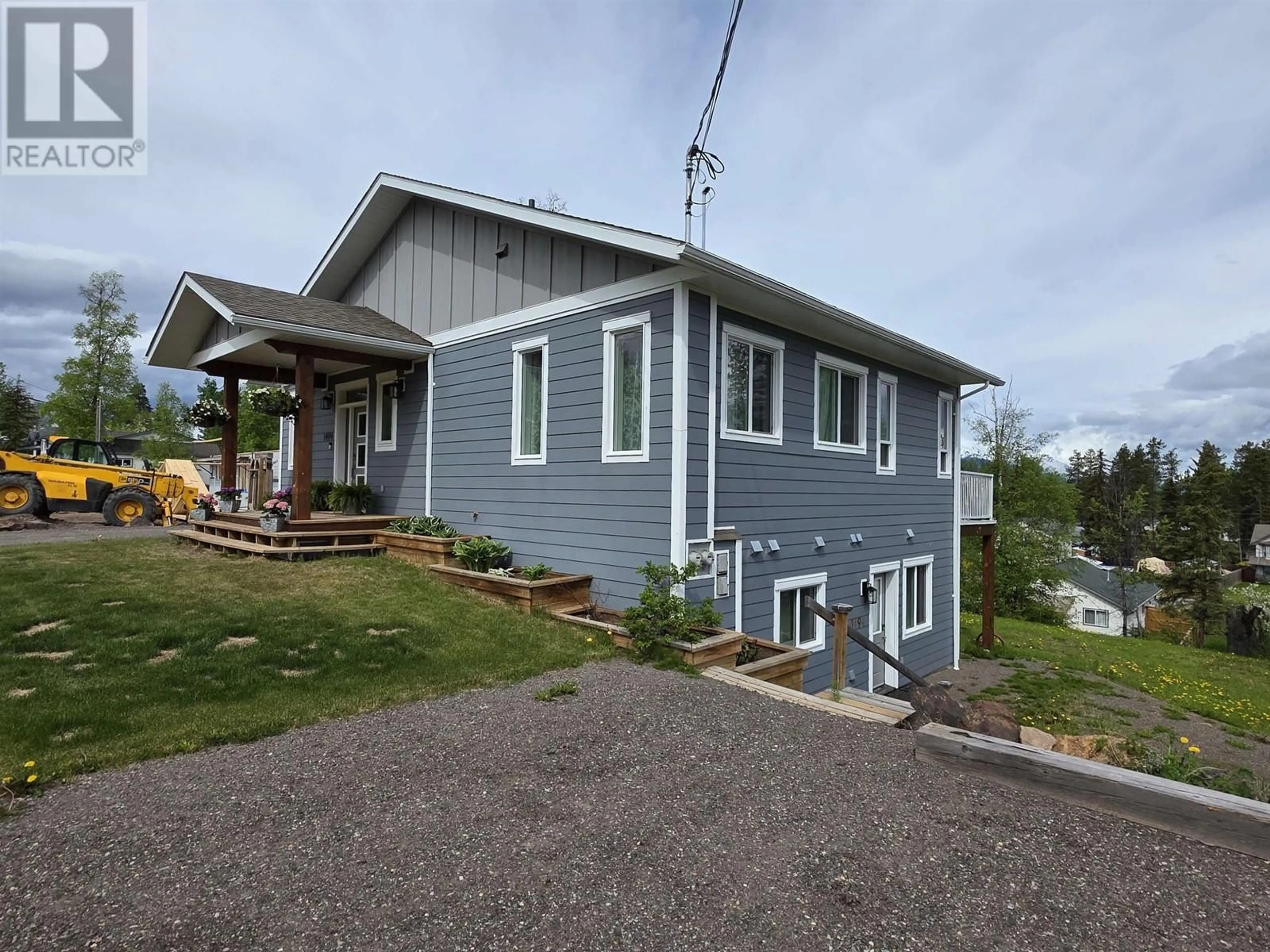 Home with vinyl exterior material, unknown for 1494 CHESTNUT STREET, Telkwa British Columbia V0J2X0