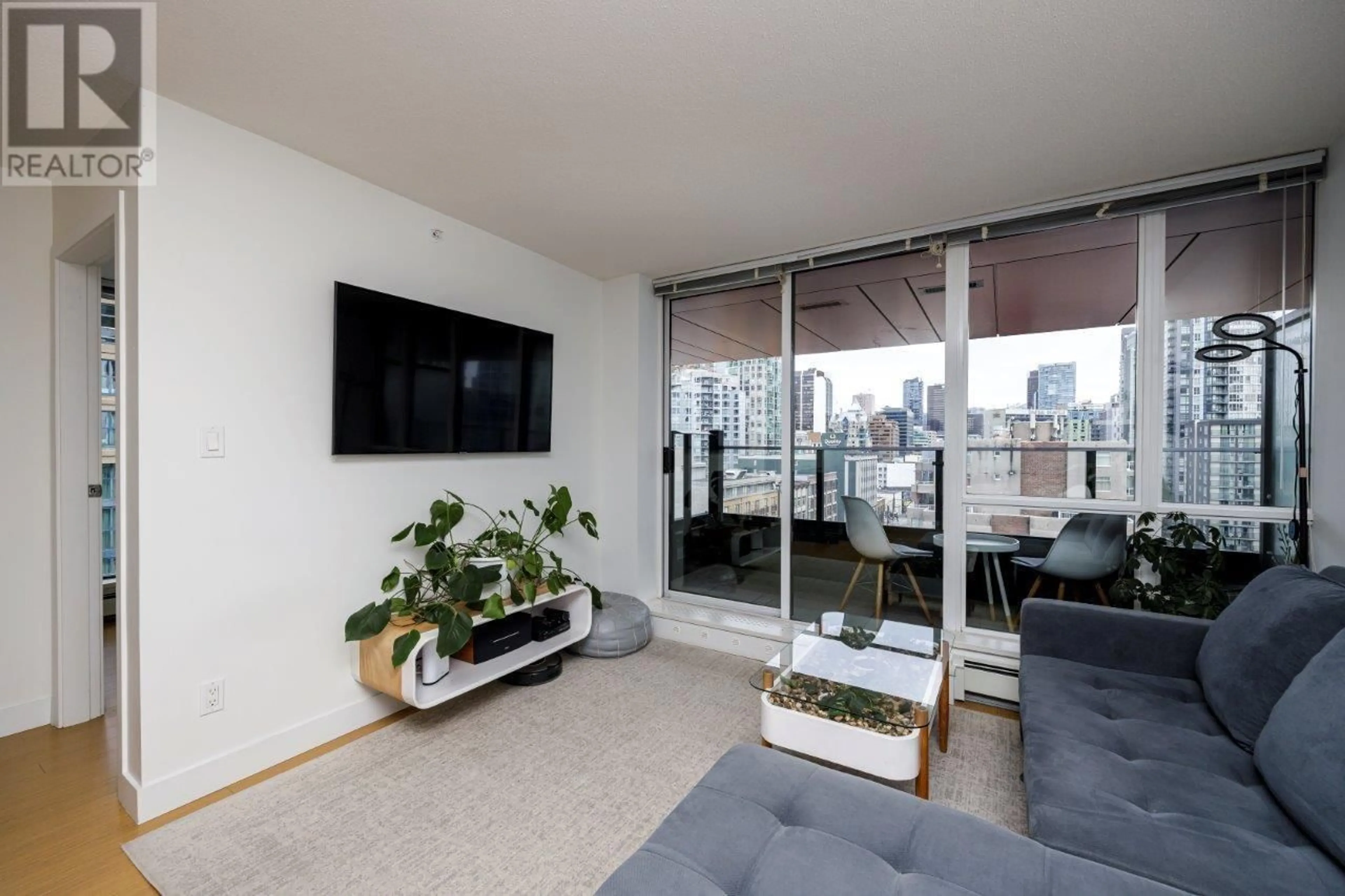 Living room with furniture, unknown for 1002 - 1325 ROLSTON STREET, Vancouver British Columbia V6B0M2