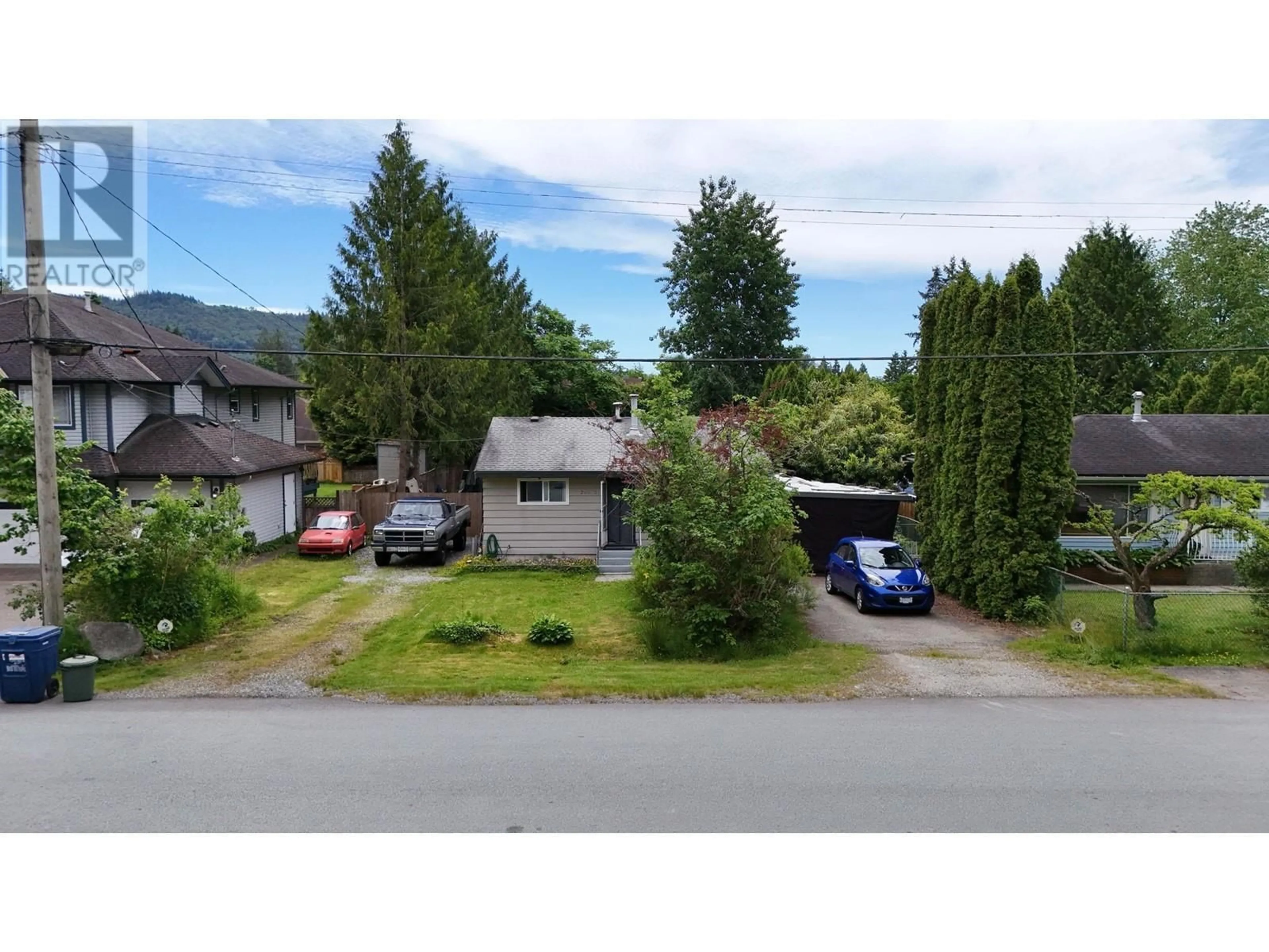 A pic from outside/outdoor area/front of a property/back of a property/a pic from drone, mountain view for 24942 121 AVENUE, Maple Ridge British Columbia V4R2A5