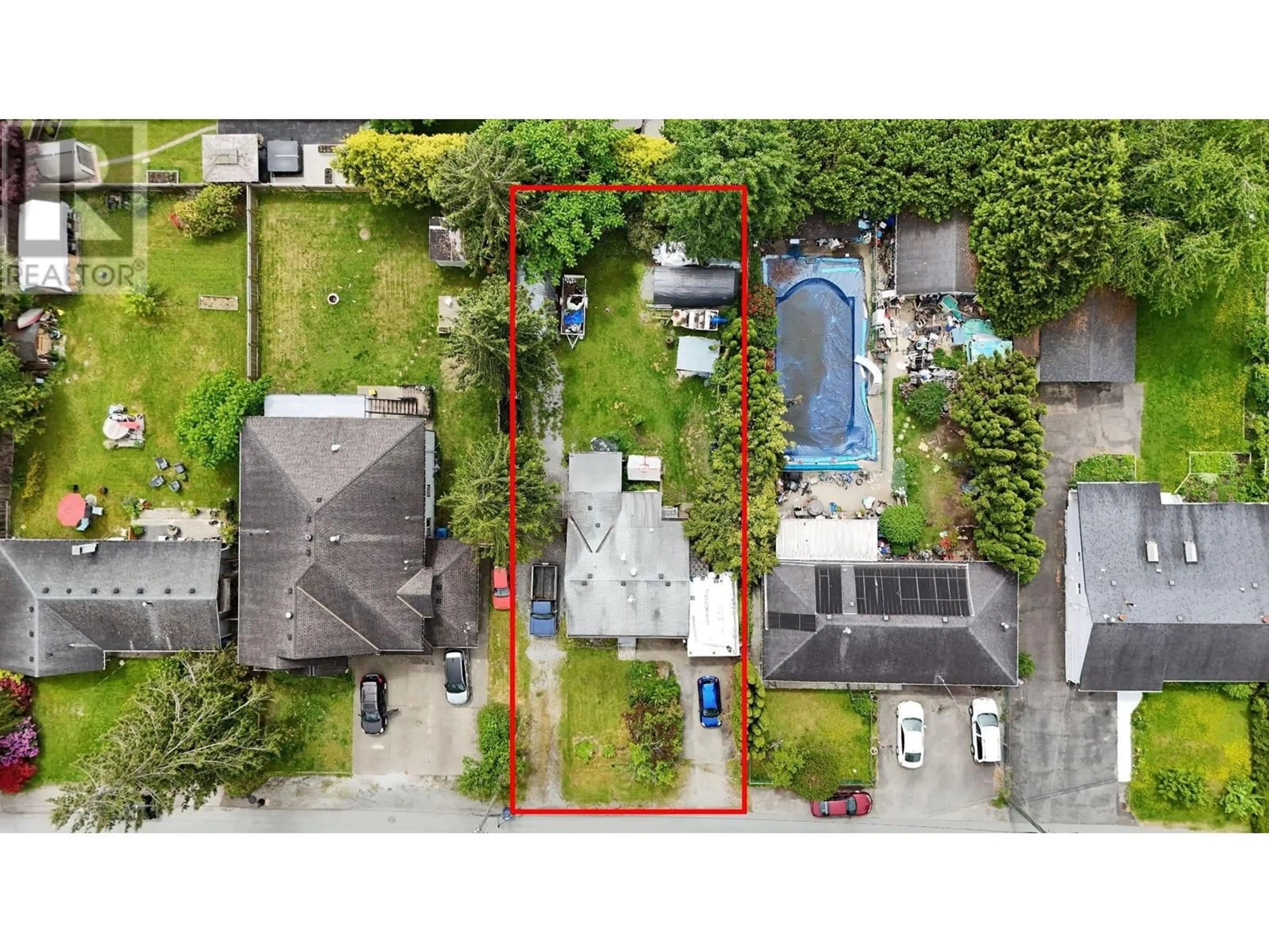 A pic from outside/outdoor area/front of a property/back of a property/a pic from drone, street for 24942 121 AVENUE, Maple Ridge British Columbia V4R2A5