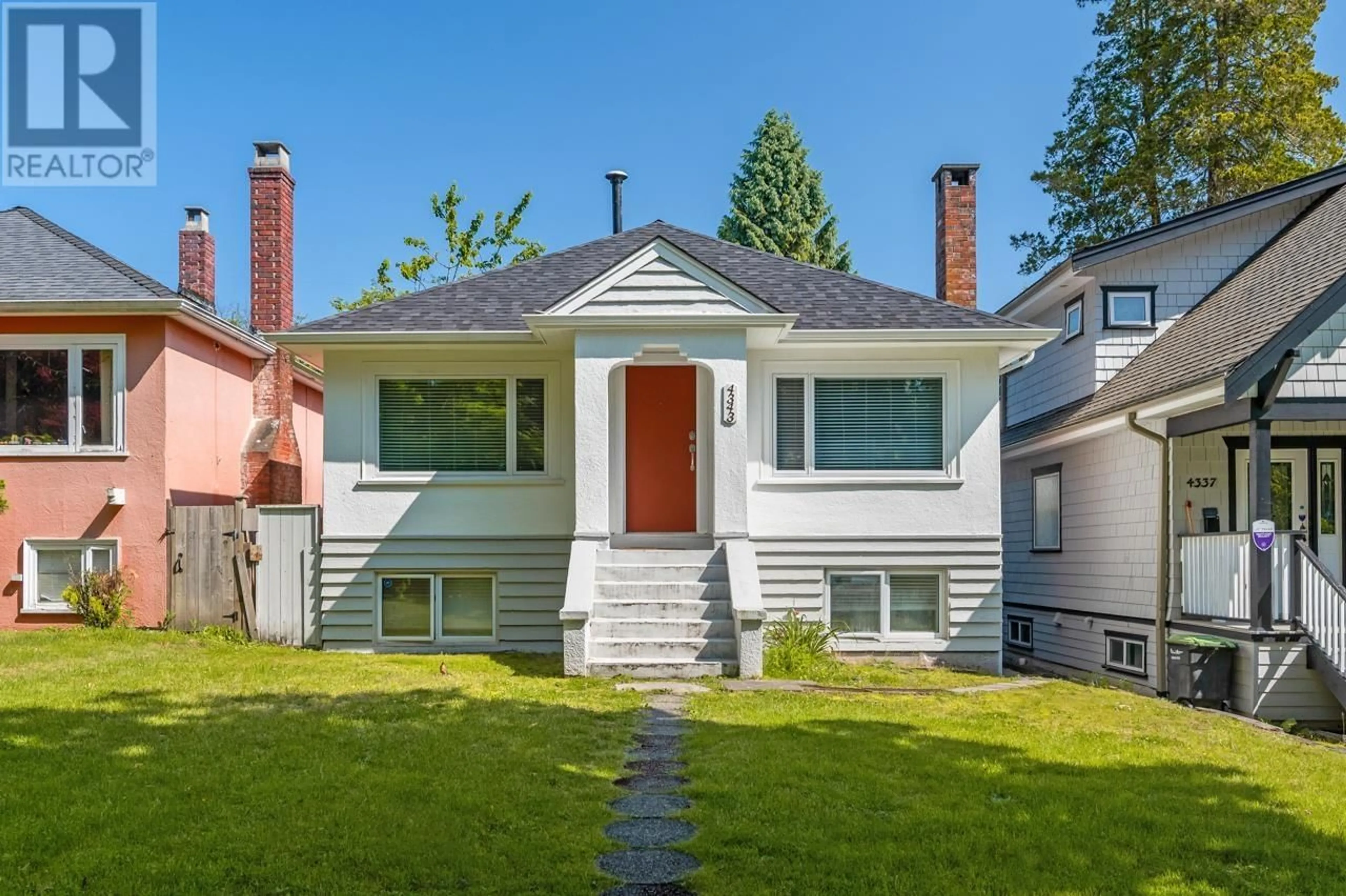 Home with vinyl exterior material, street for 4343 15TH AVENUE, Vancouver British Columbia V6R3A9