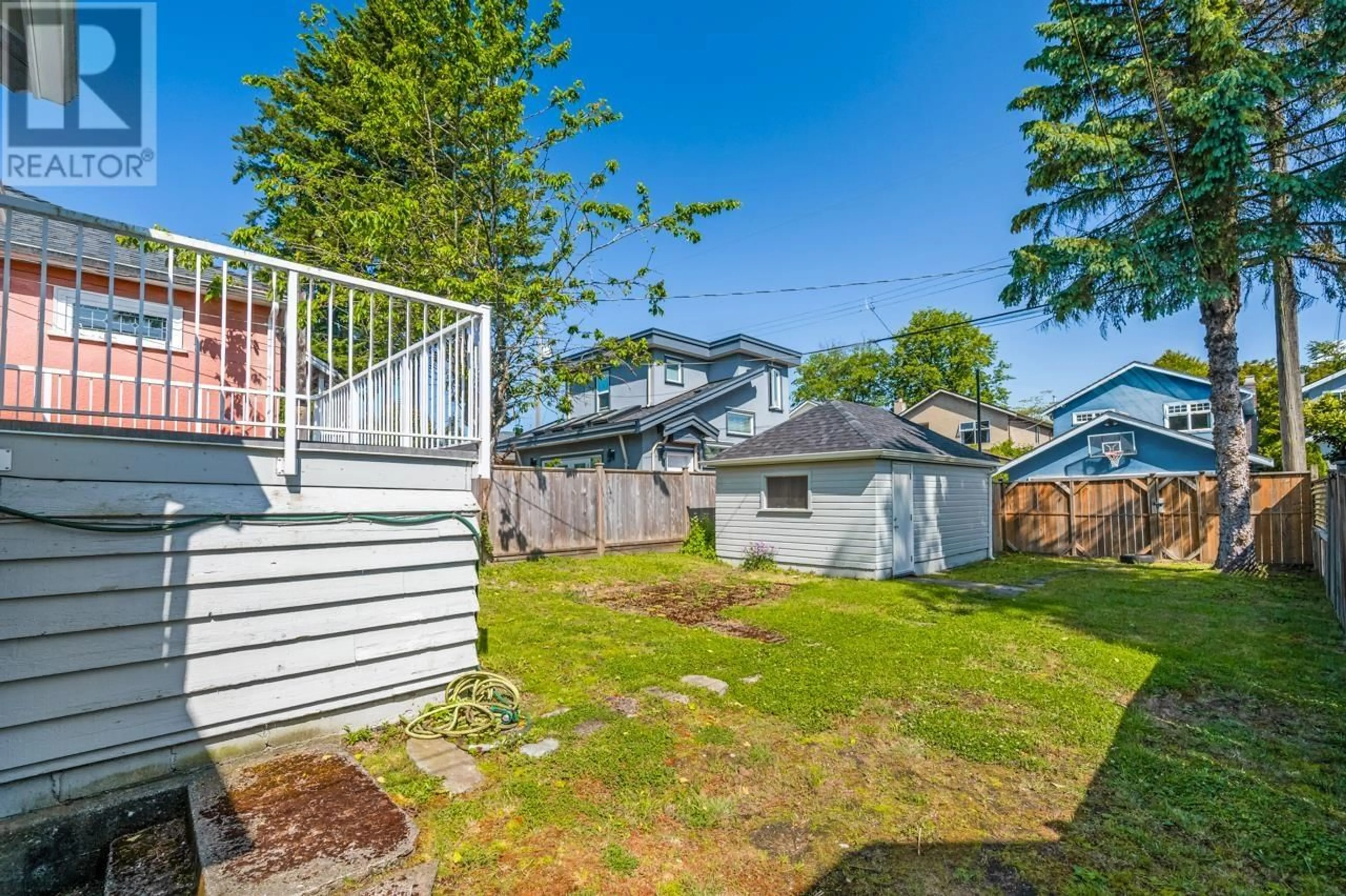 Patio, street for 4343 15TH AVENUE, Vancouver British Columbia V6R3A9