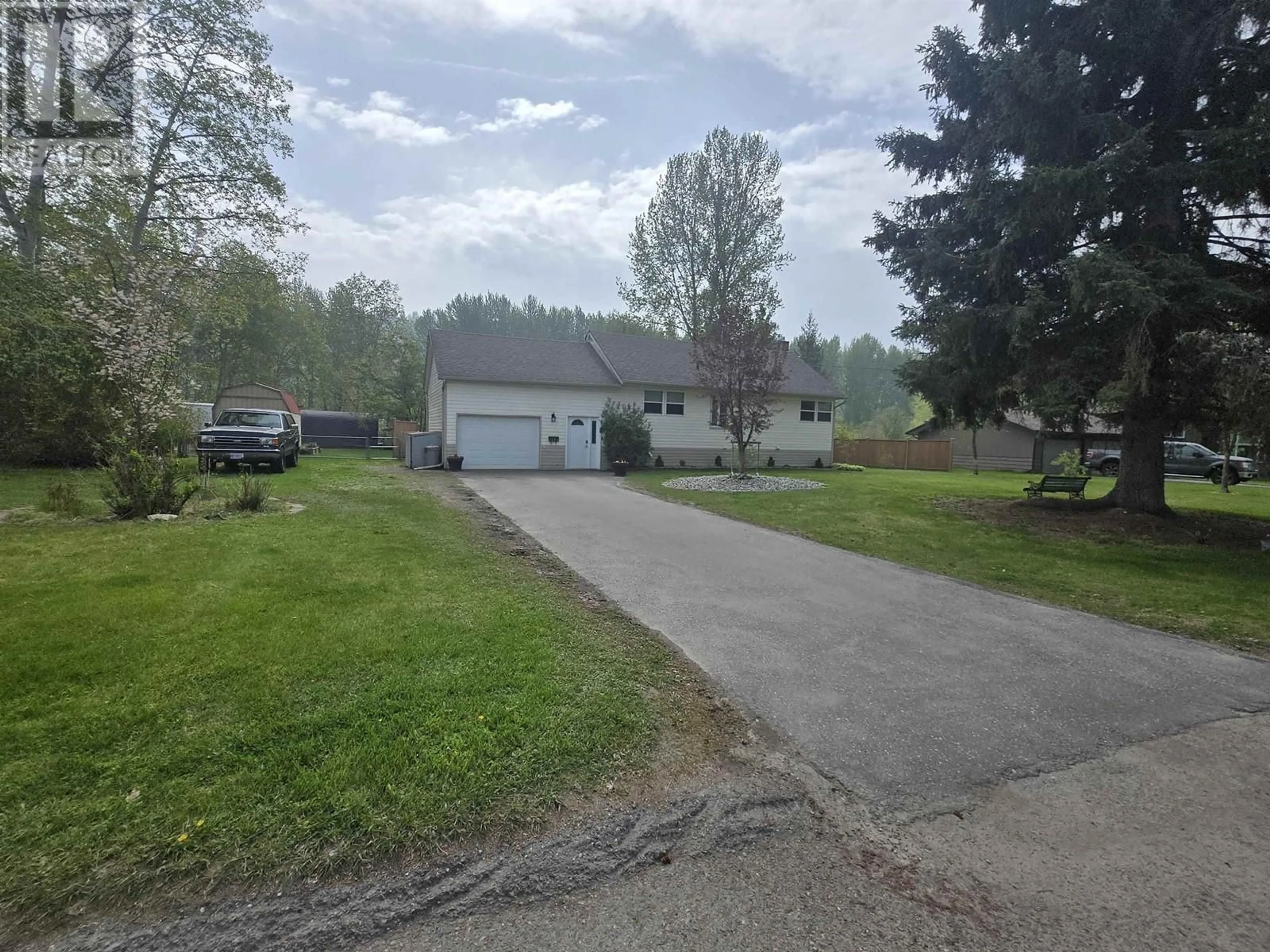 A pic from outside/outdoor area/front of a property/back of a property/a pic from drone, street for 1384 MOFFAT AVENUE, Quesnel British Columbia V2J3A7