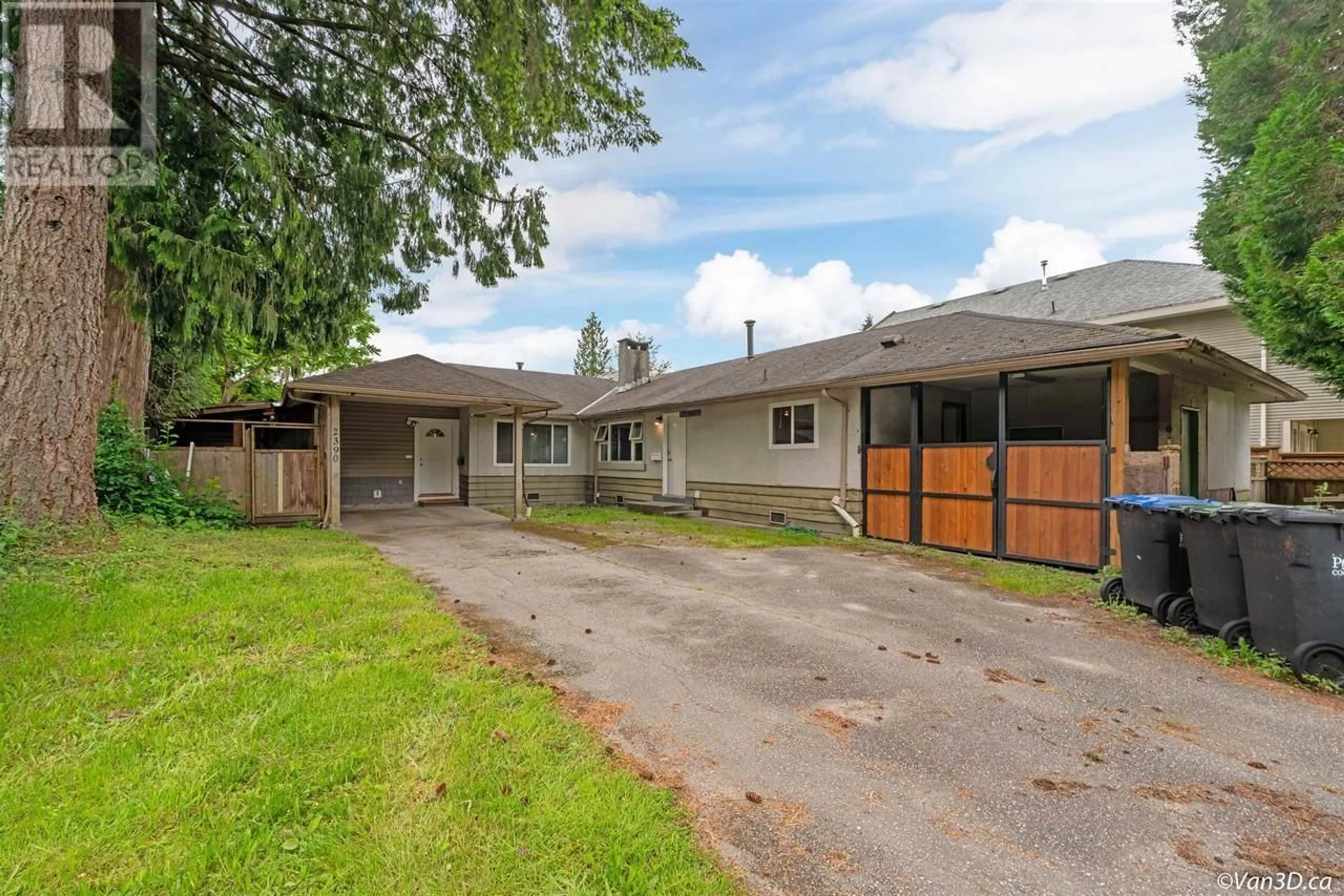 A pic from outside/outdoor area/front of a property/back of a property/a pic from drone, street for 2390 - 2394 KITCHENER AVENUE, Port Coquitlam British Columbia V3B2A9