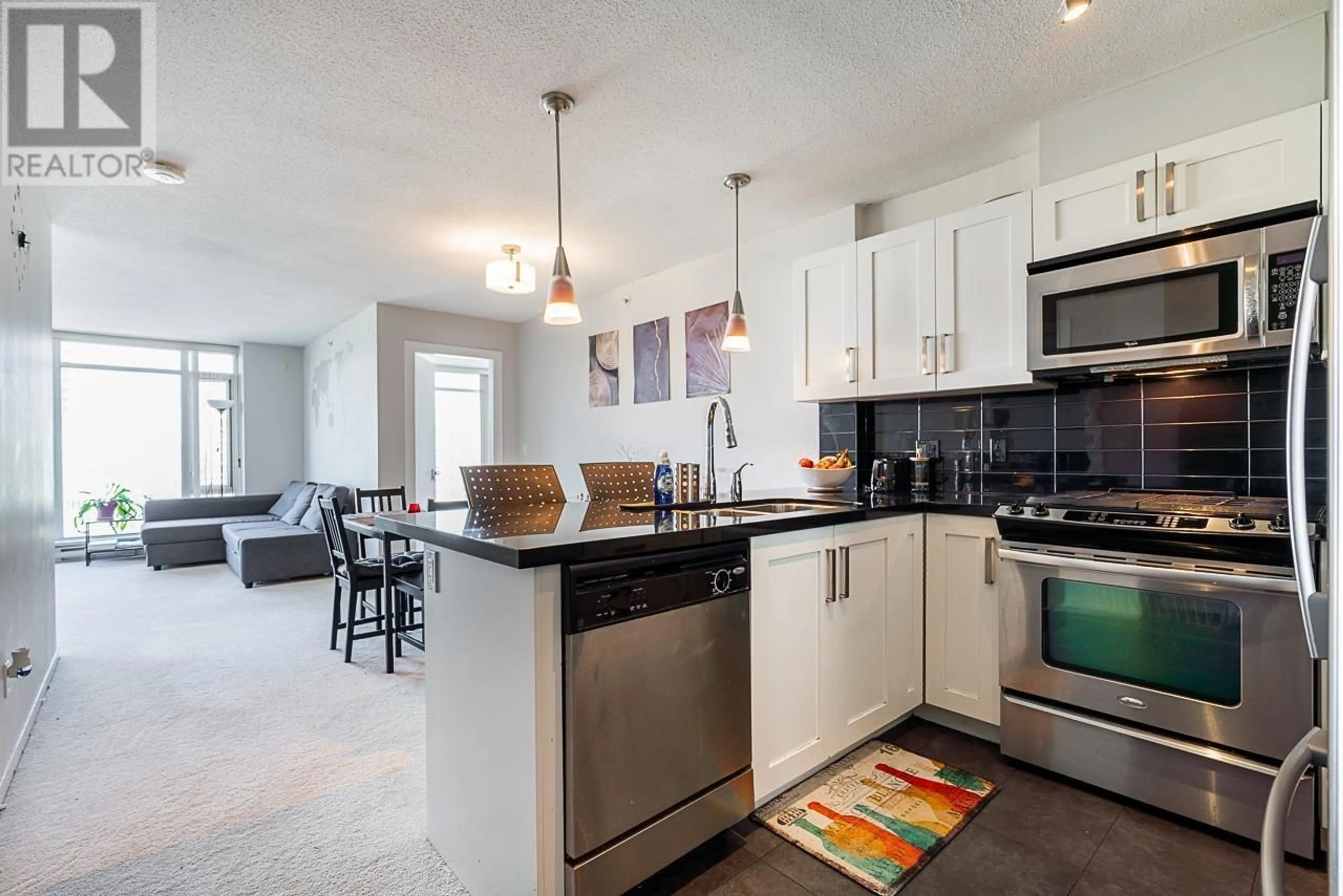 Open concept kitchen, unknown for 2305 - 2133 DOUGLAS ROAD, Burnaby British Columbia V5C0E9
