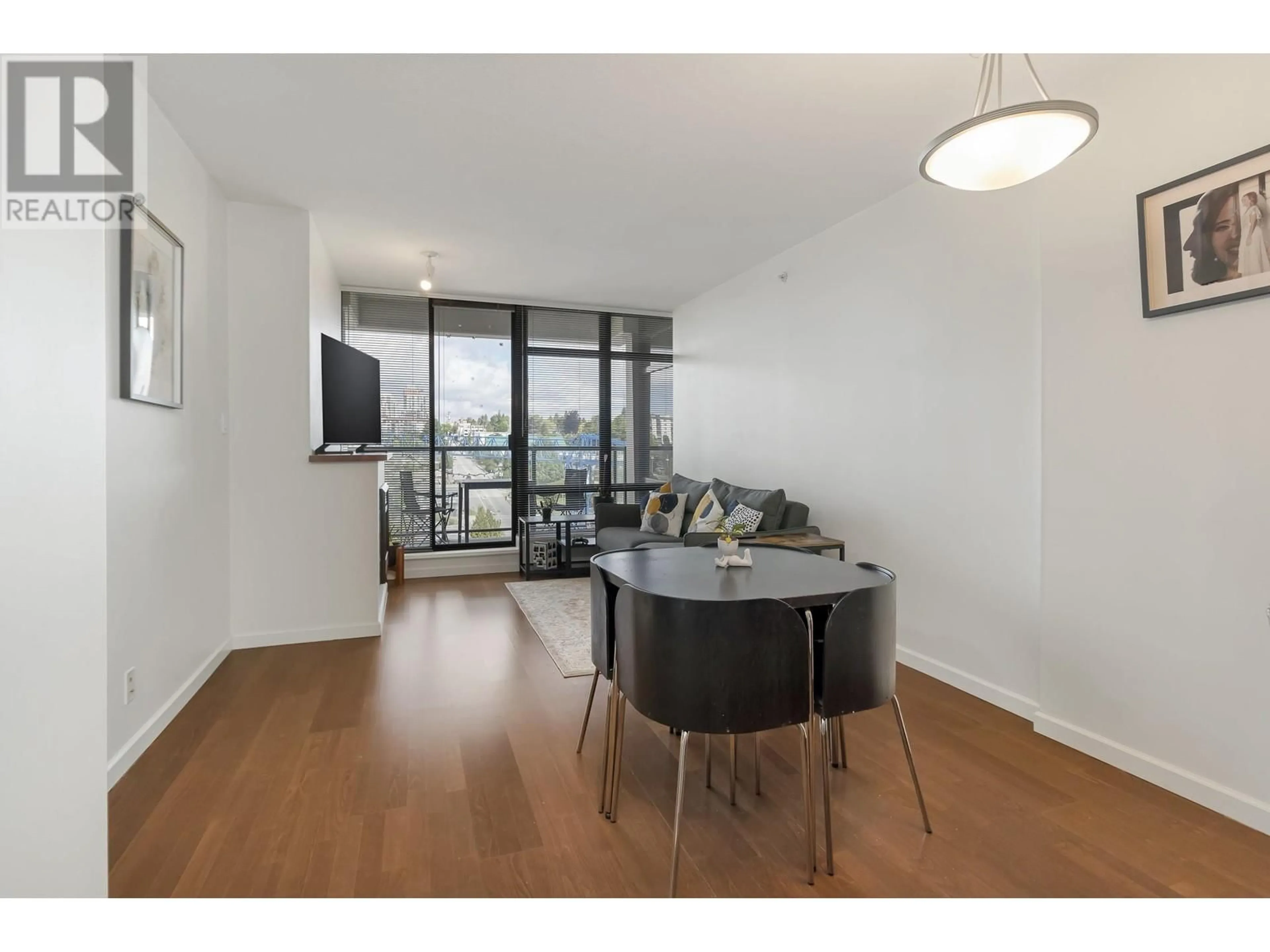 A pic of a room for 1808 - 610 VICTORIA STREET, New Westminster British Columbia V3M0A5