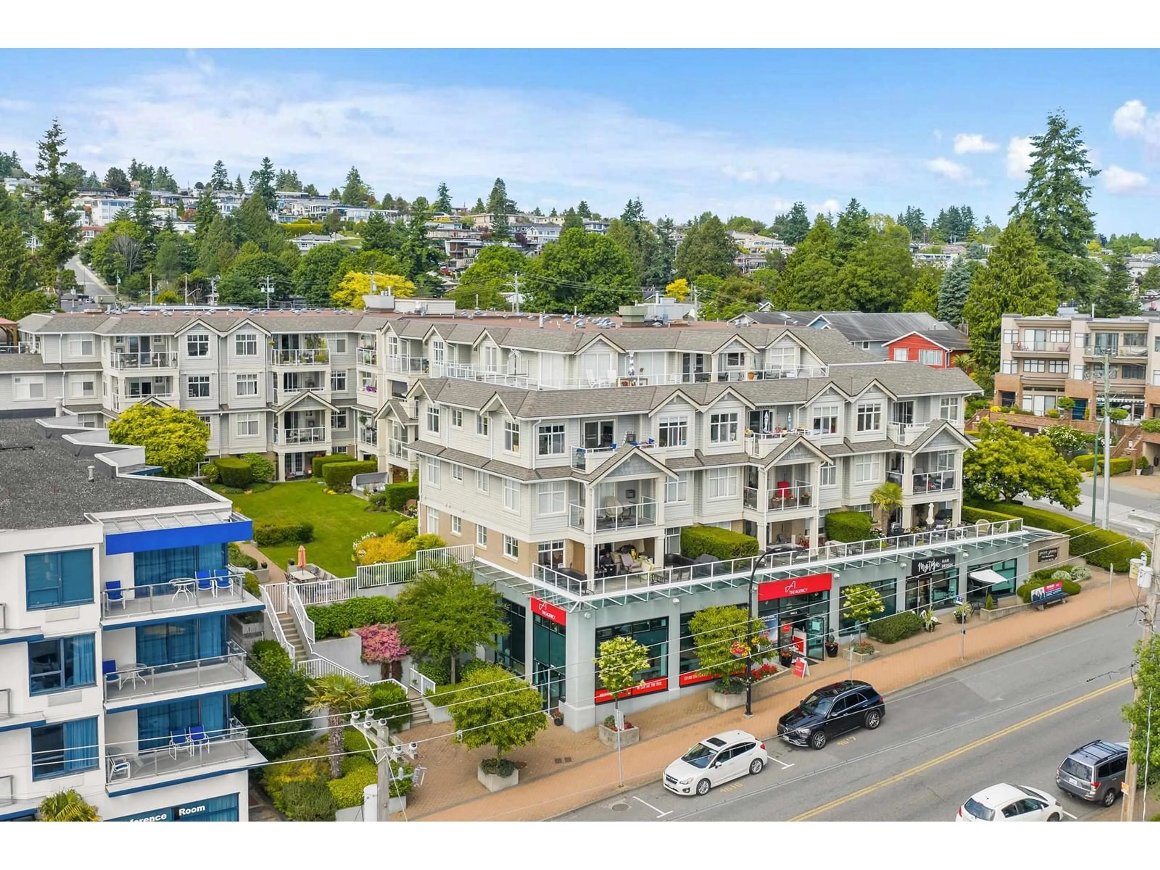A pic from outside/outdoor area/front of a property/back of a property/a pic from drone, unknown for 406 - 15621 MARINE, White Rock British Columbia V4B1E1