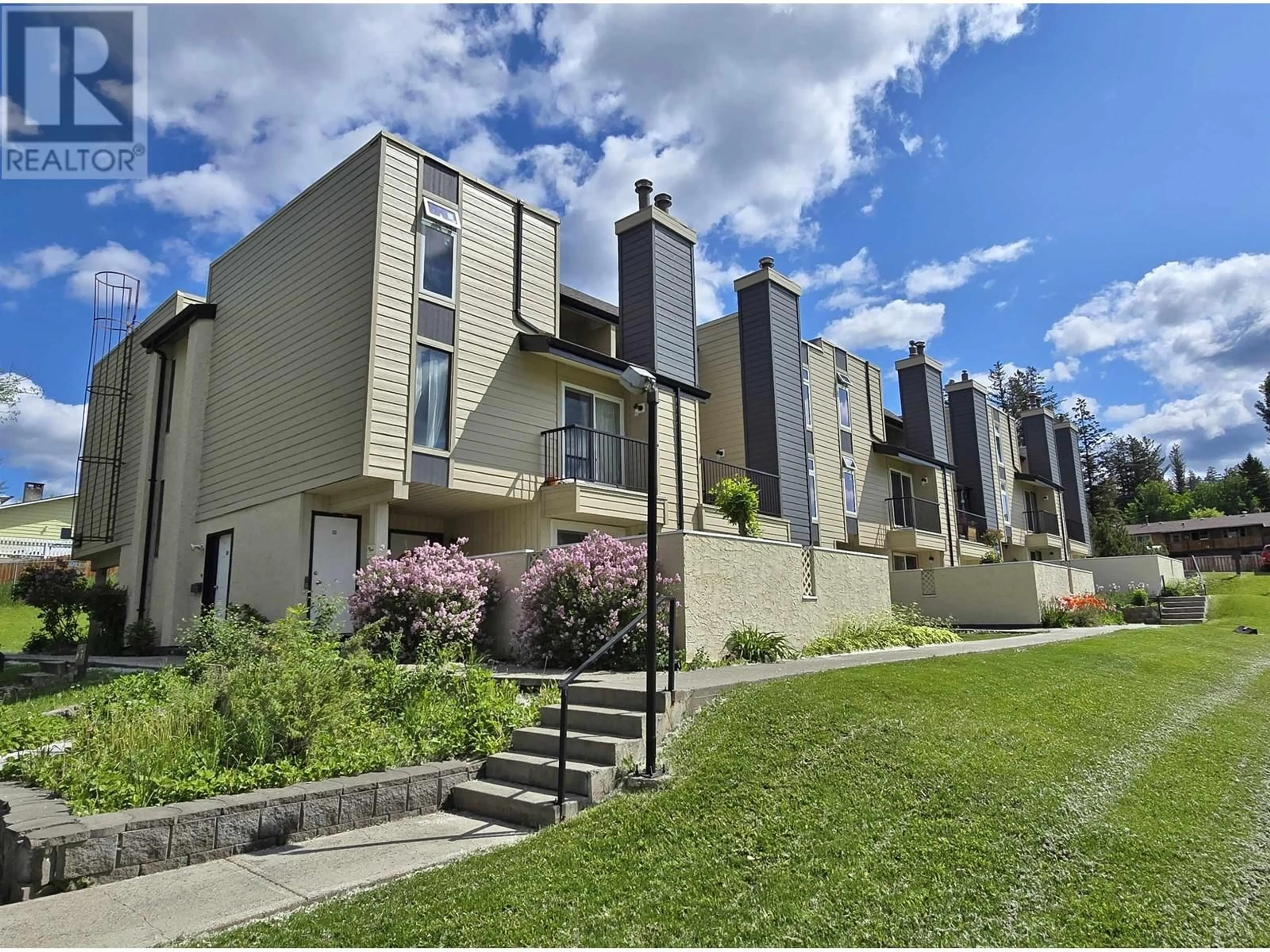 A pic from outside/outdoor area/front of a property/back of a property/a pic from drone, street for 22 - 800 SECOND AVENUE, Williams Lake British Columbia V2G4C4