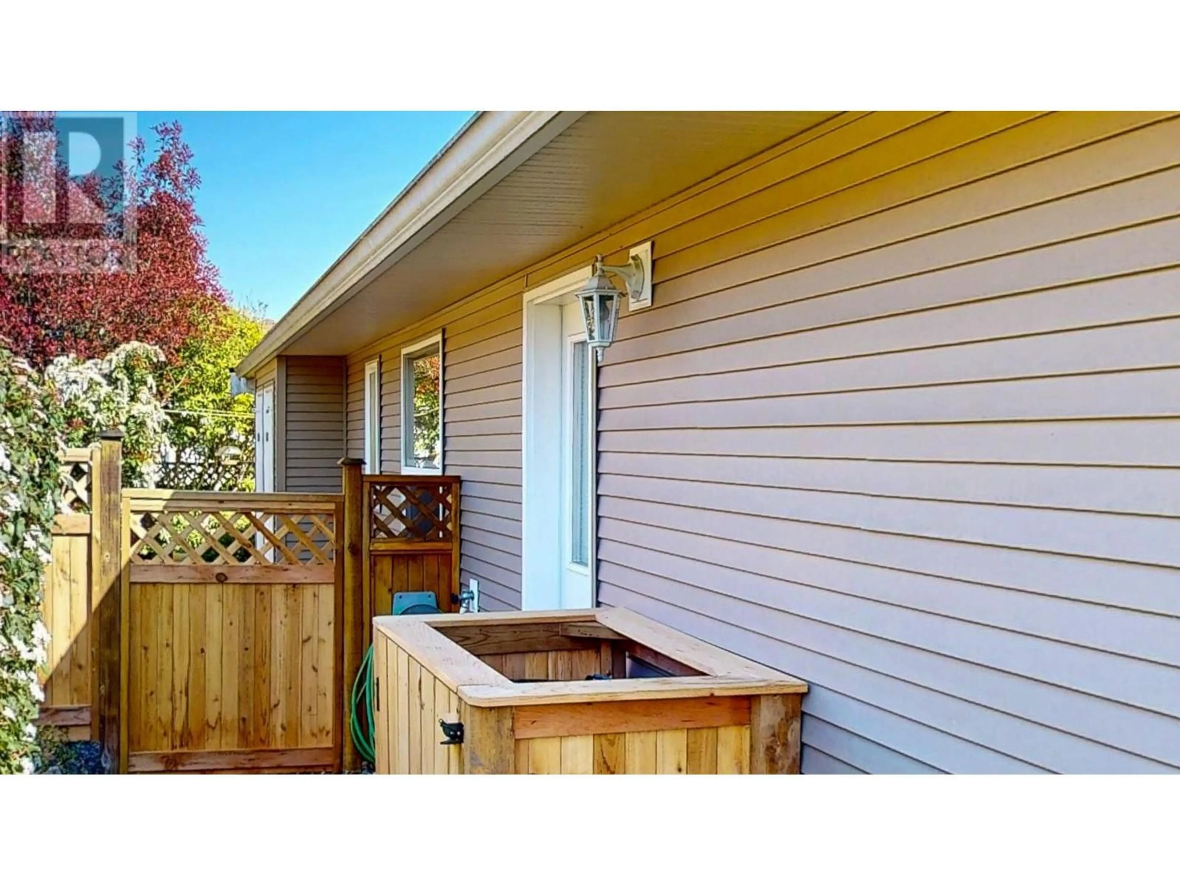 Home with vinyl exterior material, street for 5722 EMILY WAY, Sechelt British Columbia V7Z0N5