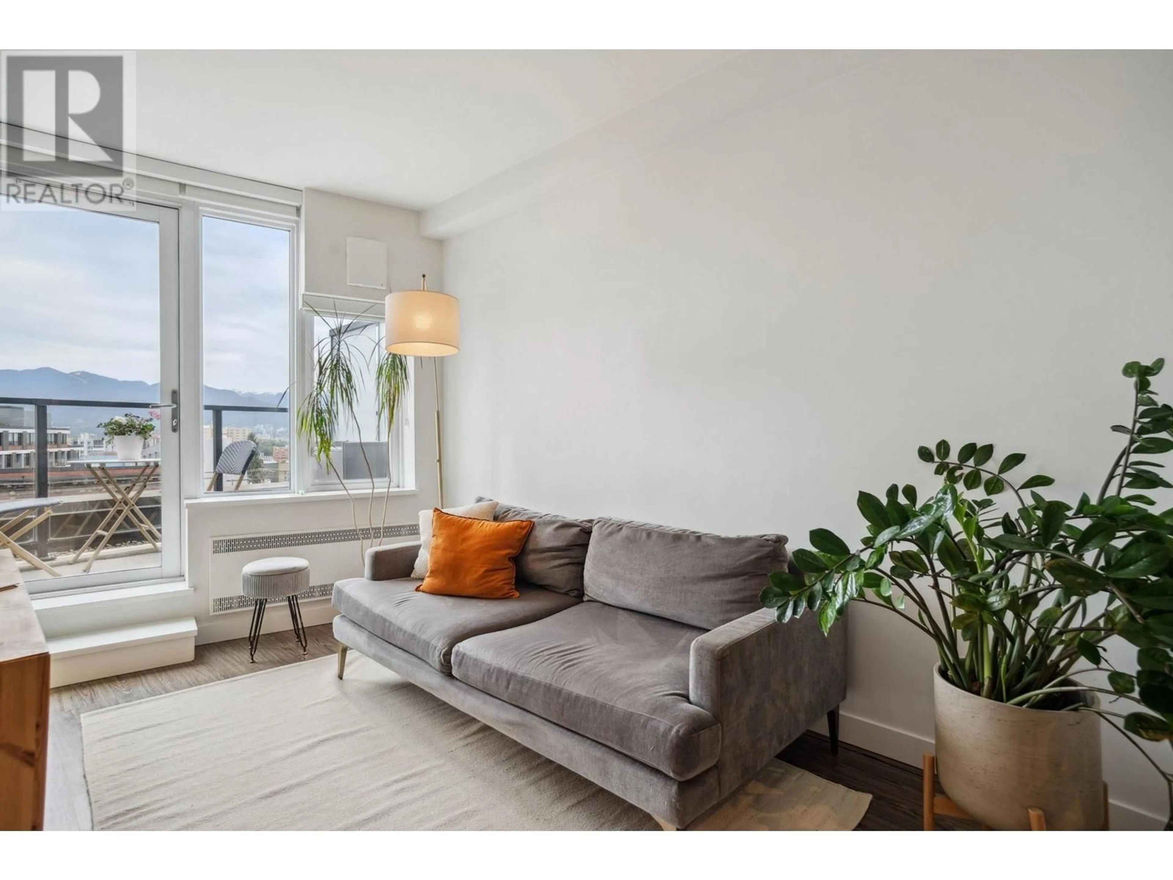 Living room with furniture, unknown for 504 - 209 7TH AVENUE, Vancouver British Columbia V5T0H3