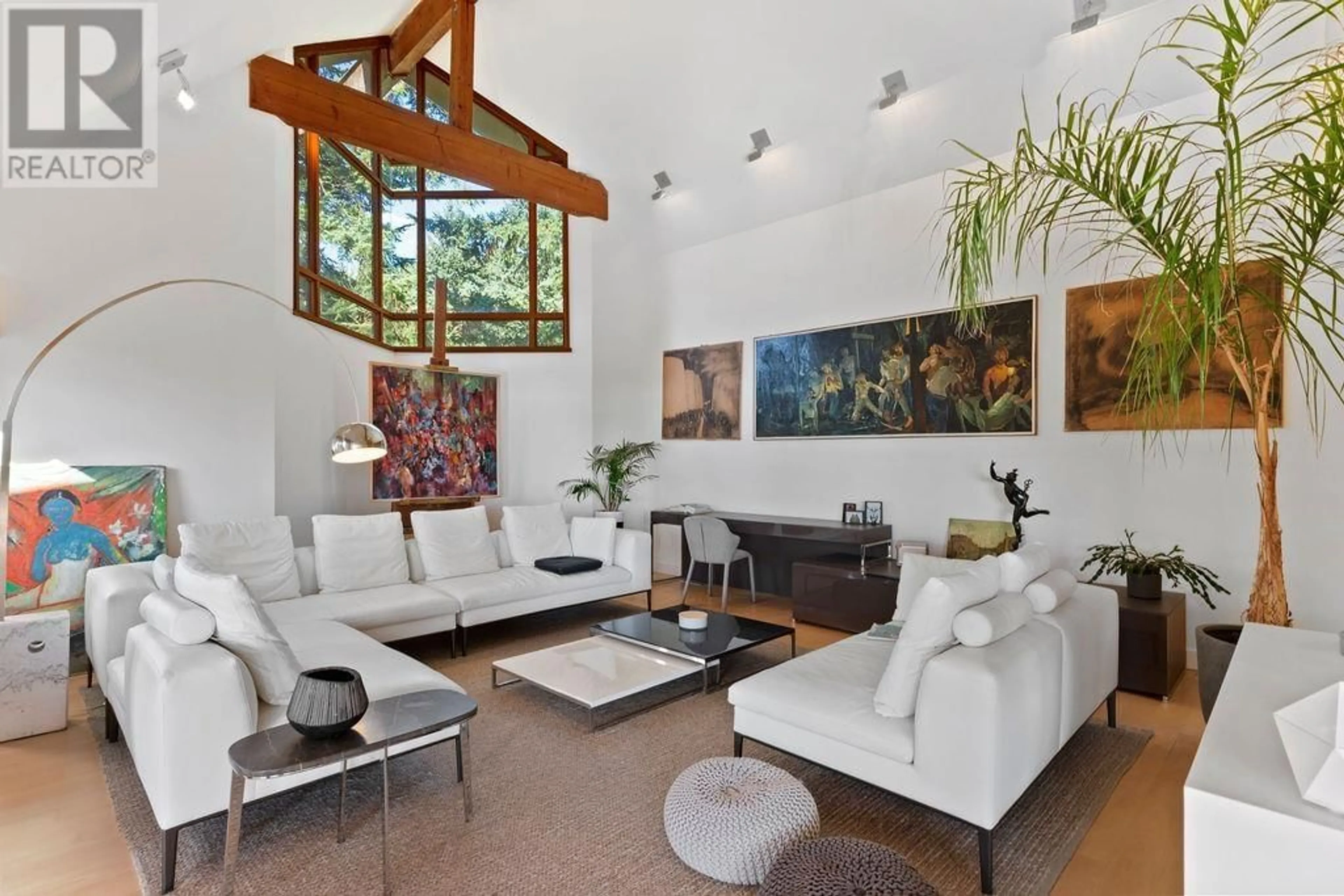 Living room with furniture, unknown for 6072 EAGLERIDGE DRIVE, West Vancouver British Columbia V7W1W9