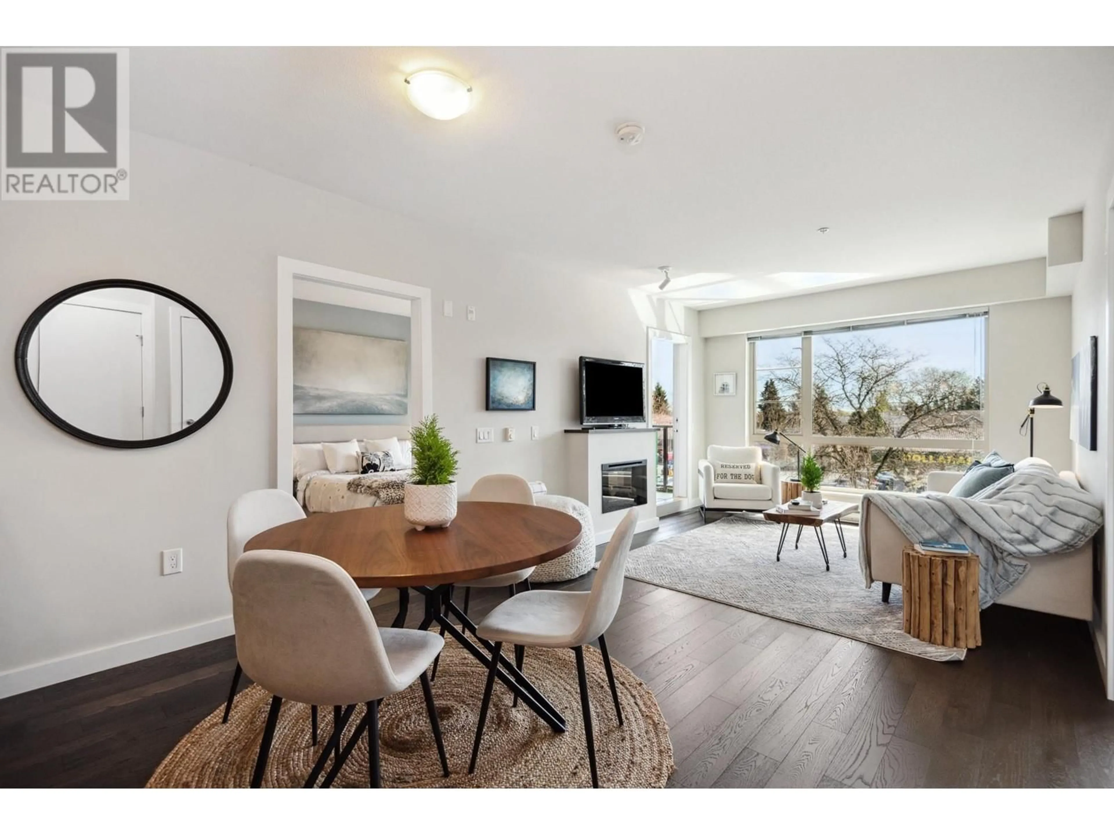 Unknown for 306 - 1330 MARINE DRIVE, North Vancouver British Columbia V7P1T4