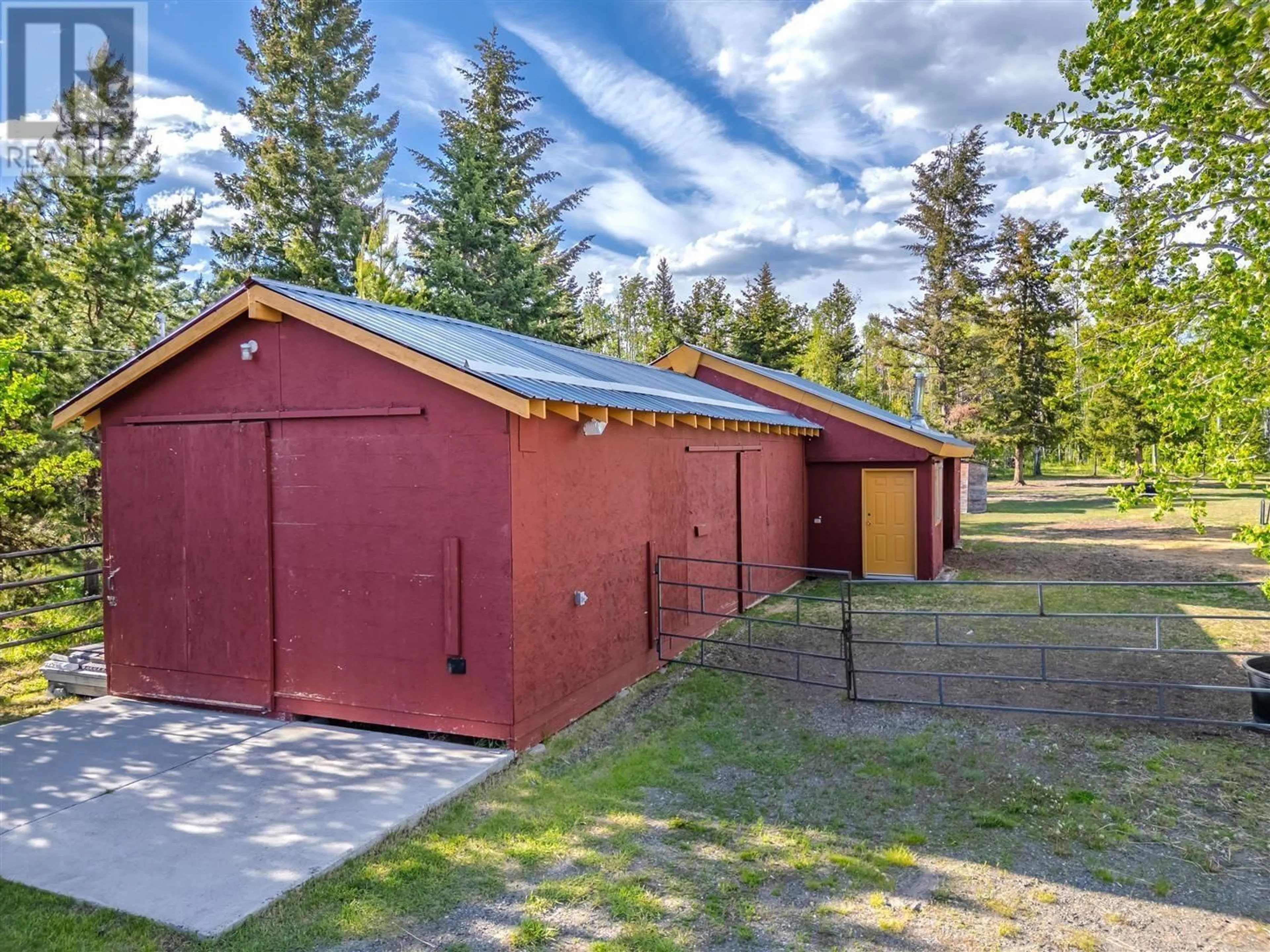 Shed for 5834 GREEN LAKE NORTH ROAD, 70 Mile House British Columbia V0K2K1