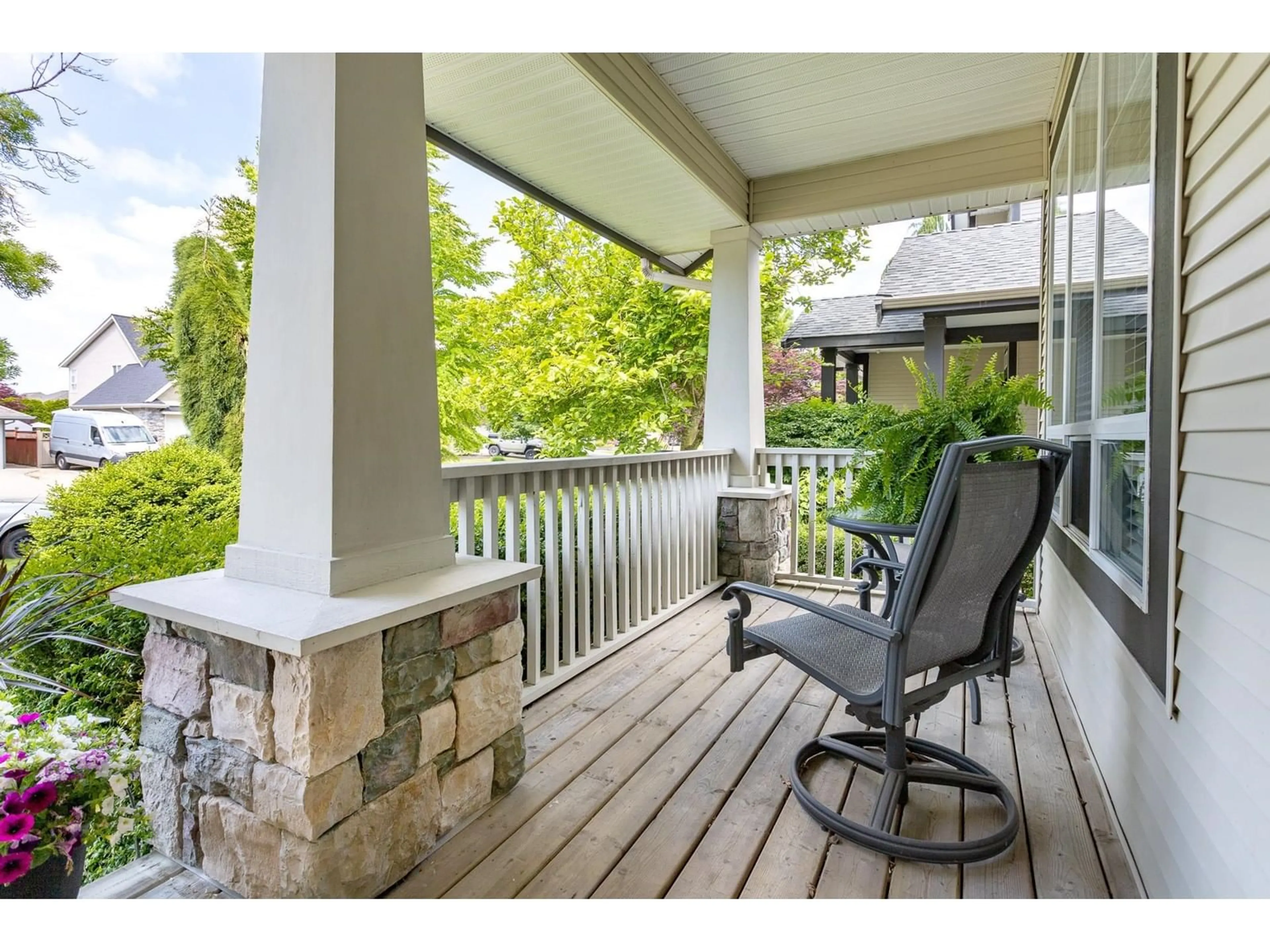Patio, unknown for 6260 167A, Surrey British Columbia V3S9L4