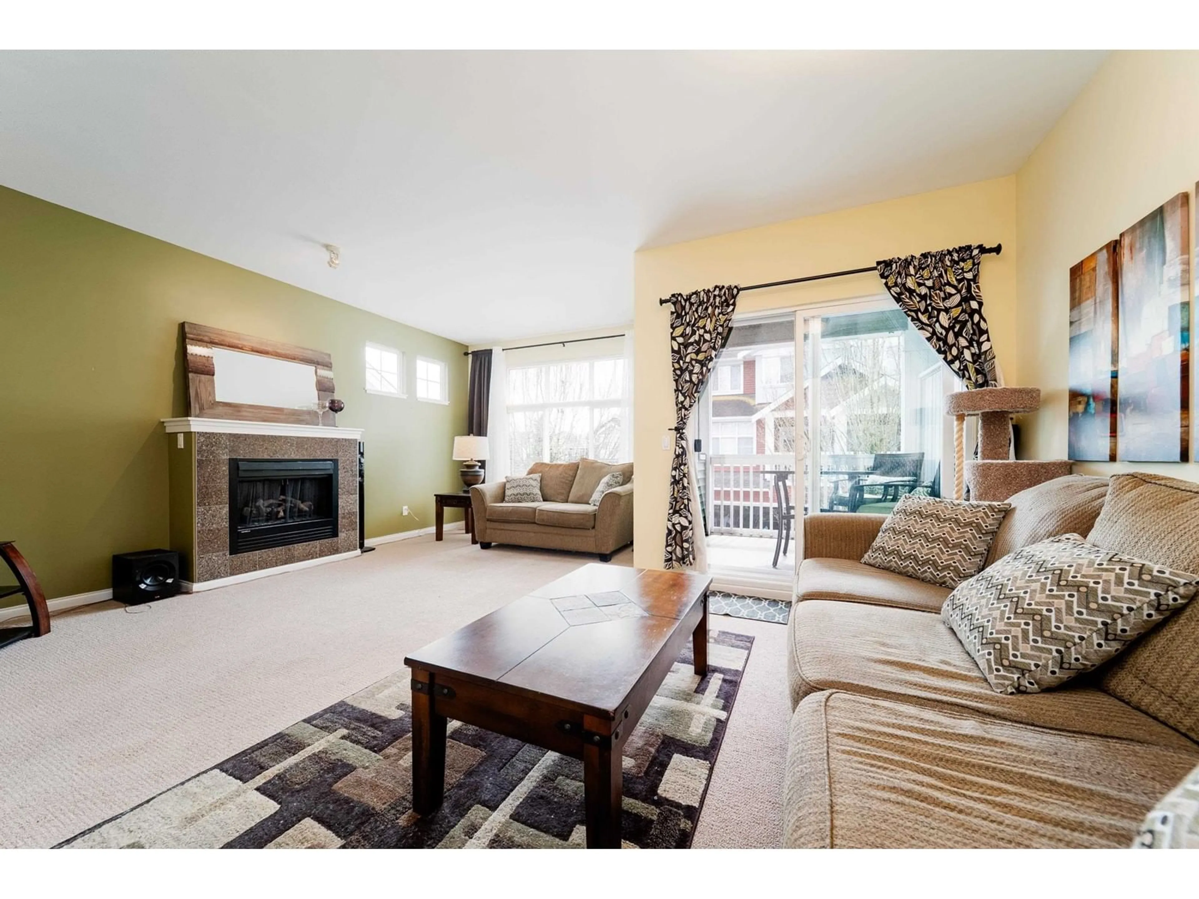 Living room with furniture, unknown for 7 - 6785 193, Surrey British Columbia V4N0Z4