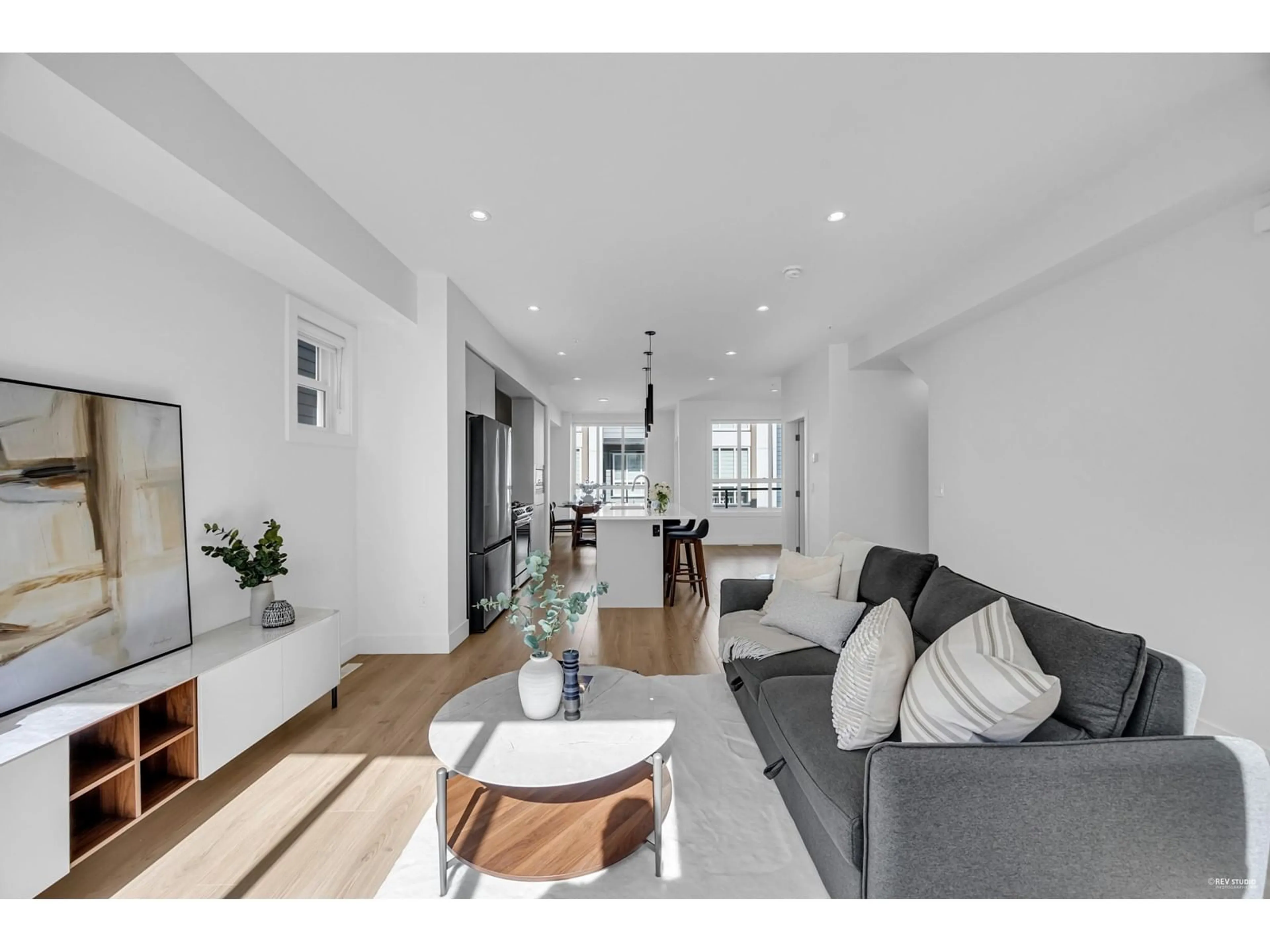 Living room with furniture, unknown for 31 - 7670 207, Langley British Columbia V2Y3N7