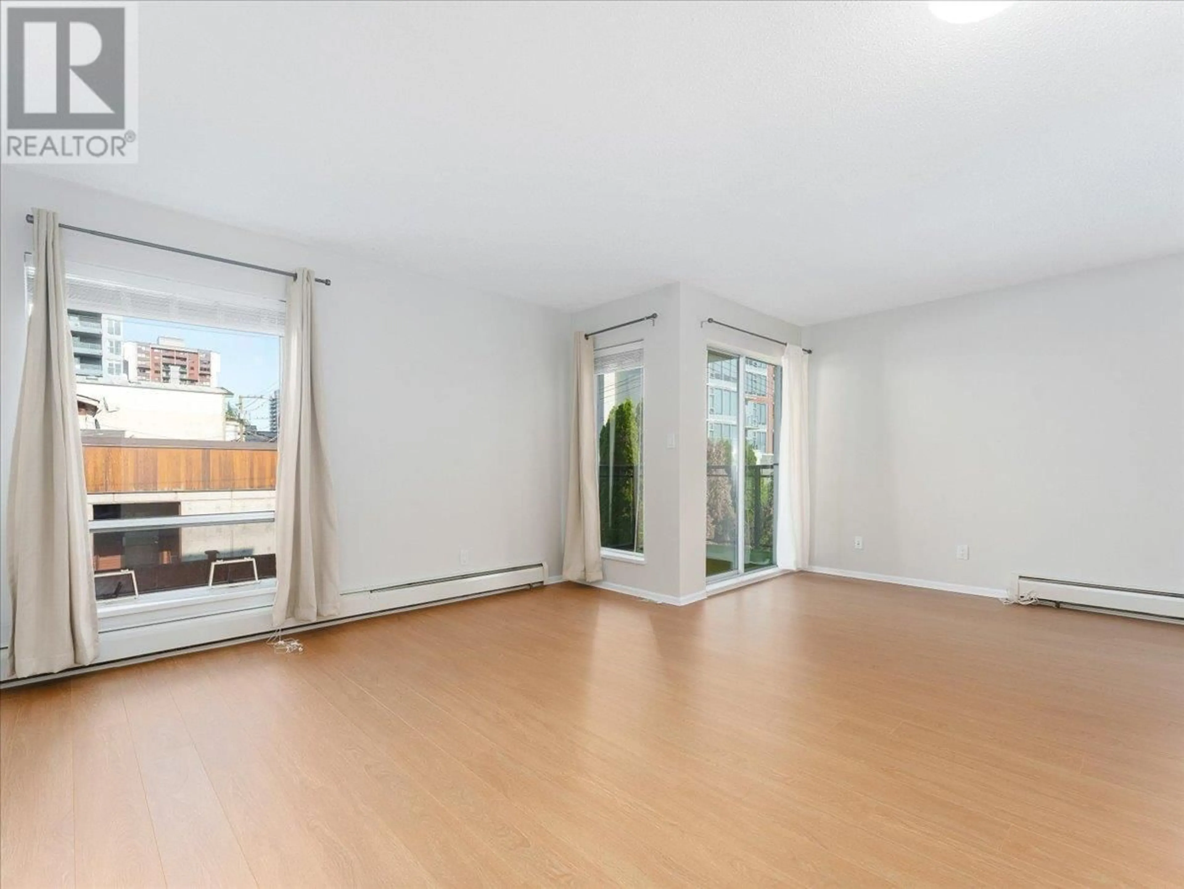 A pic of a room for 202 - 1550 CHESTERFIELD AVENUE, North Vancouver British Columbia V7M2N6