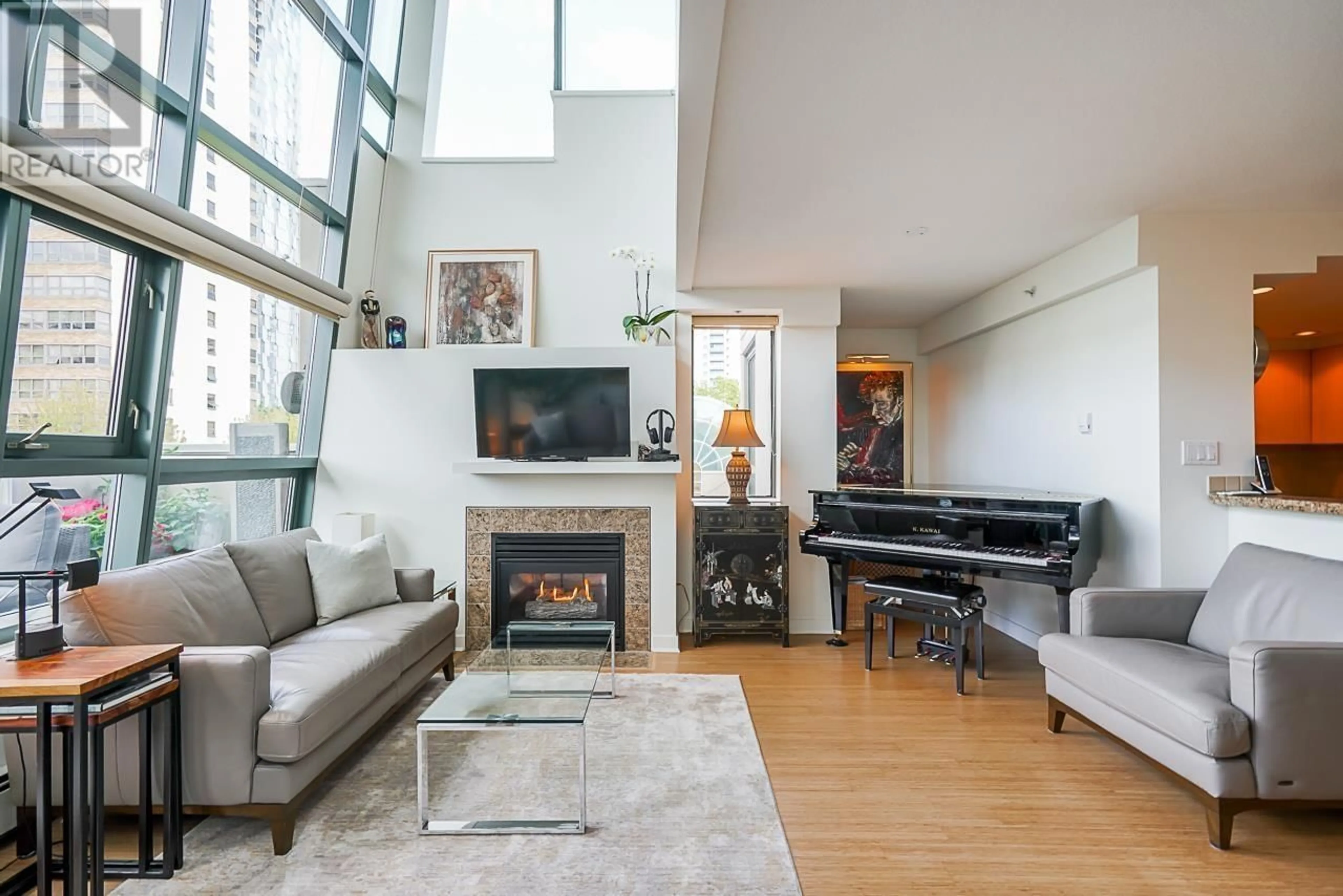 Living room with furniture, unknown for PH1 - 1688 ROBSON STREET, Vancouver British Columbia V6G1C7